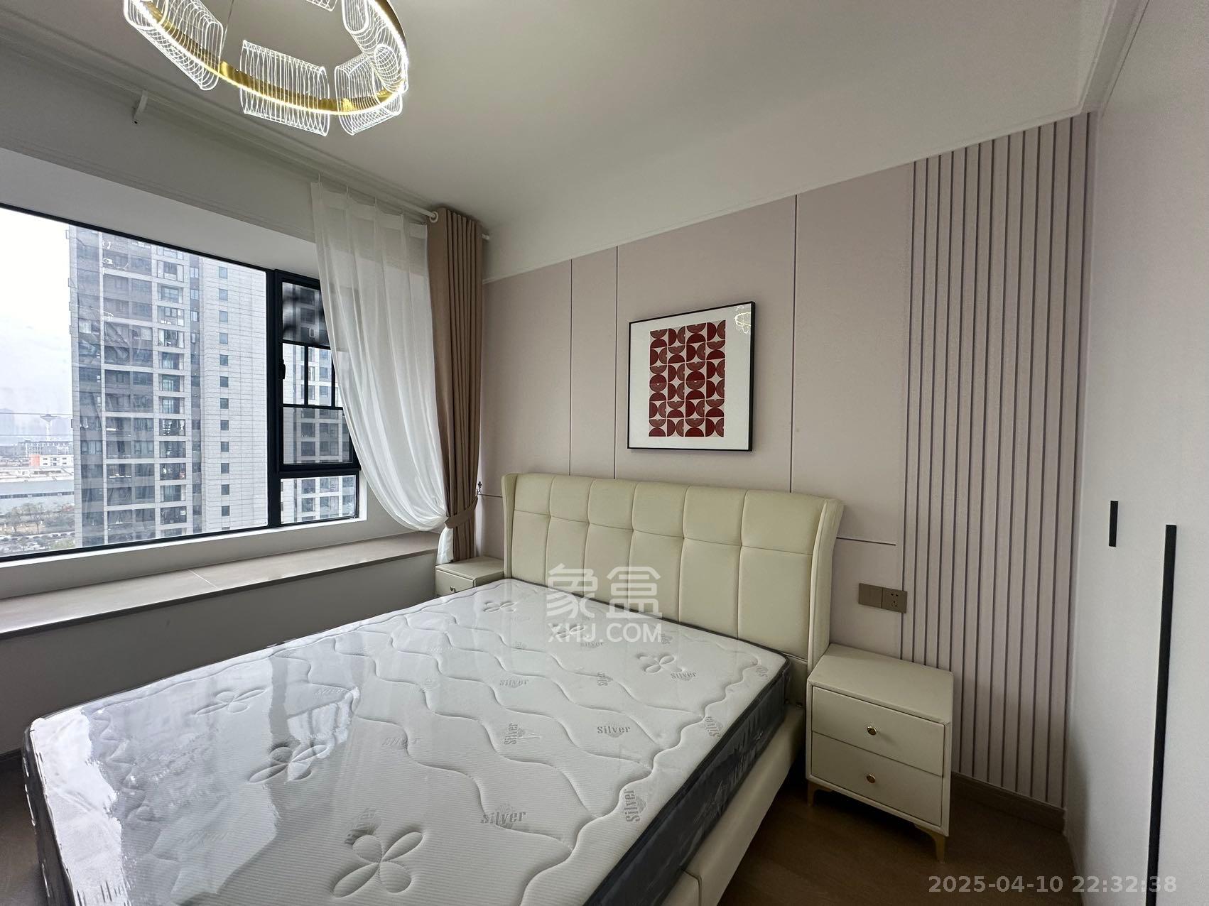 长房云尚公馆  4室0厅0卫    4800.0元/月 长房云尚公馆  4室0厅0卫    4800.0元/月