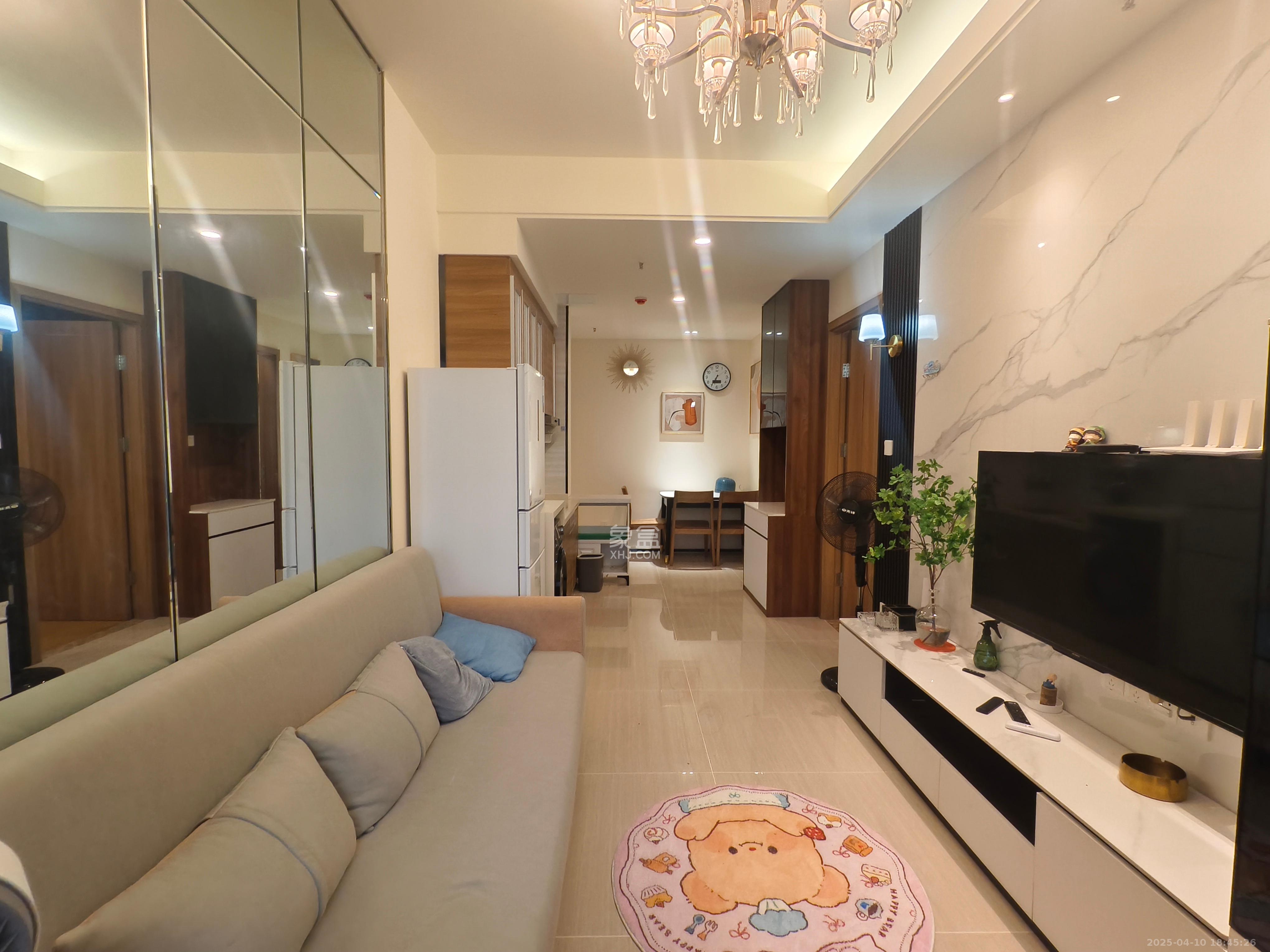 恒大清澜苑（恒大御景半岛四期）  1室1厅1卫   2500.00元/月室内图
