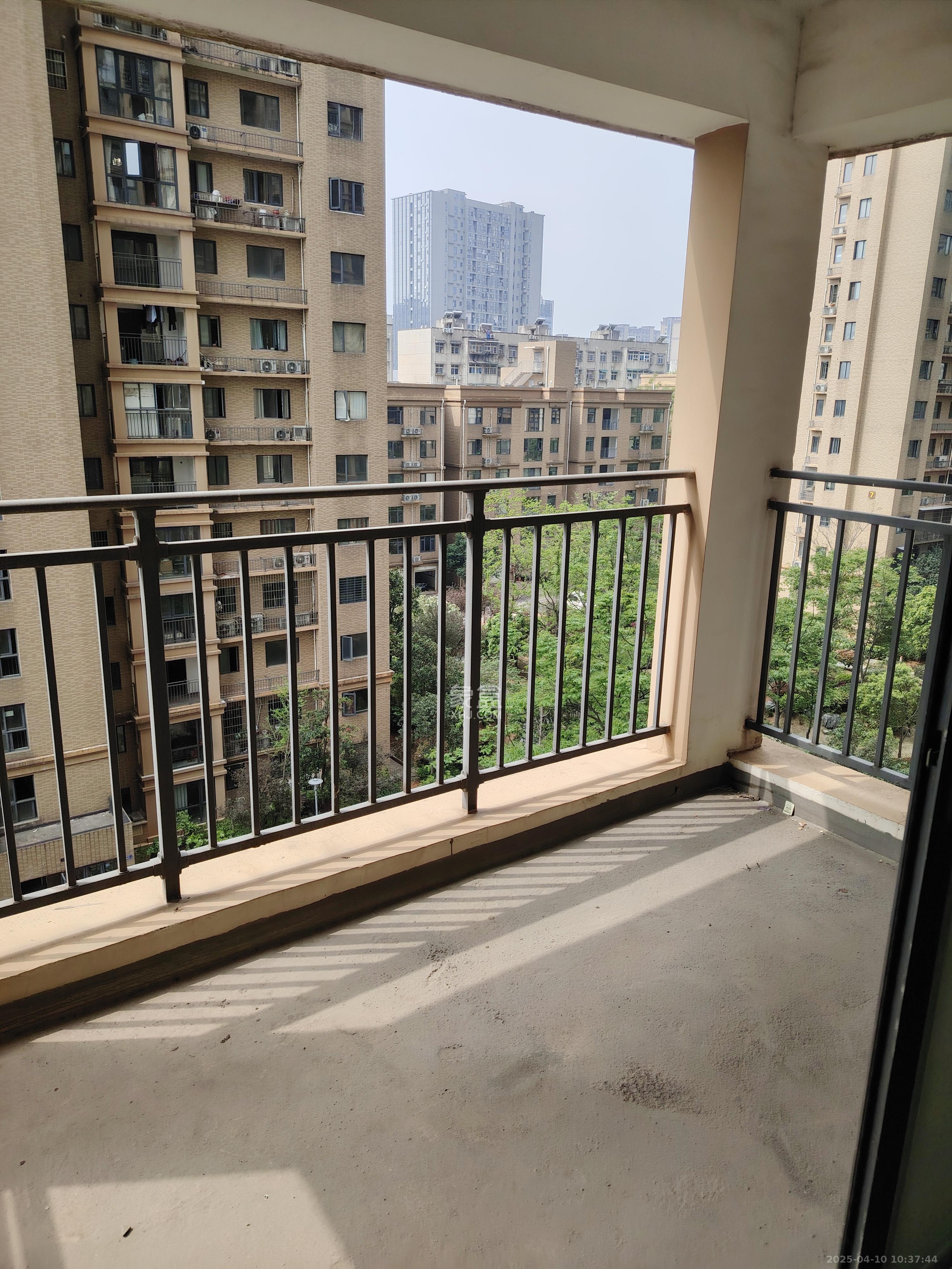 兴隆景苑  1室2厅1卫   1100.00元/月室内图