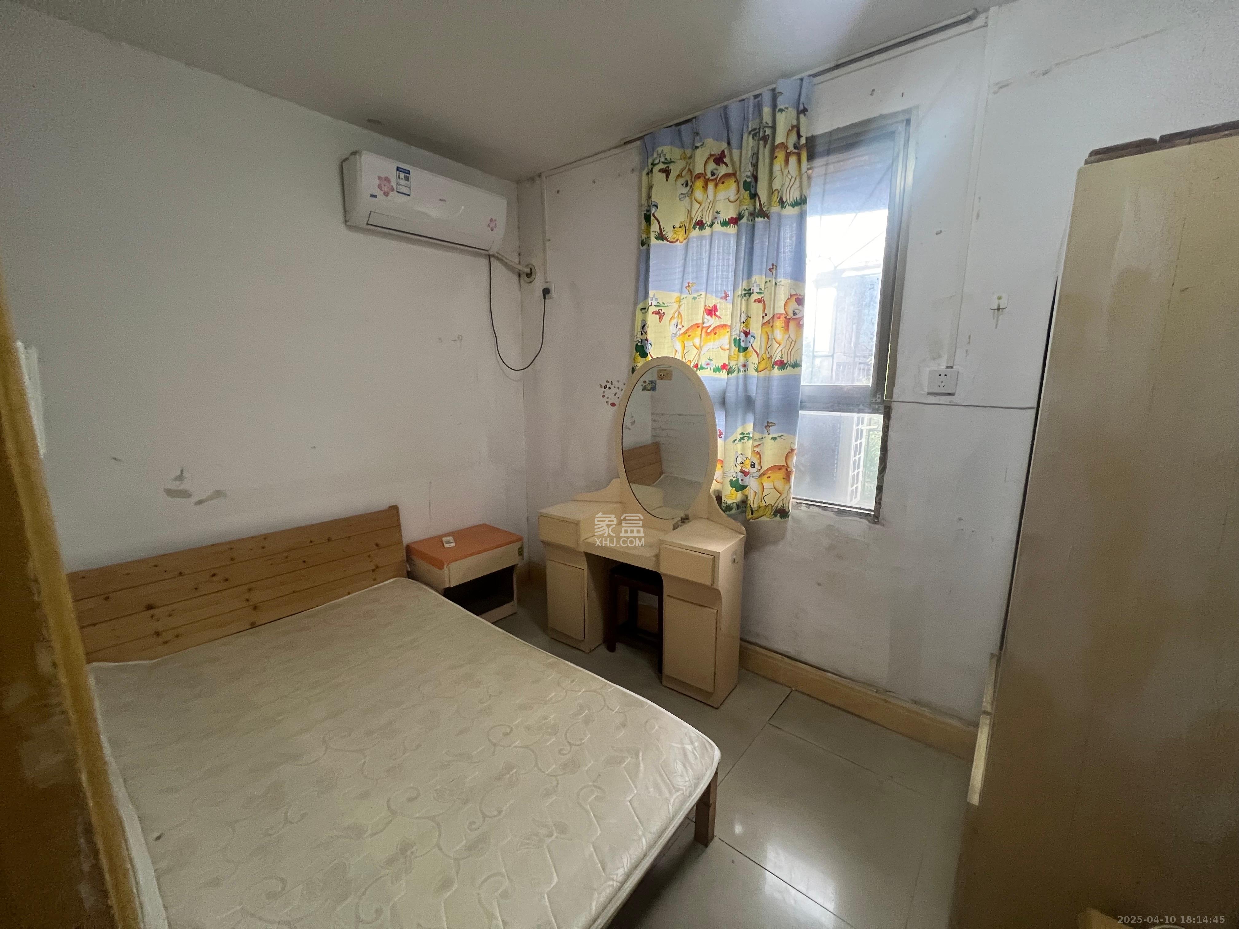 杏花苑 3室1厅1卫 1400.0元/月 杏花苑 3室1厅1卫 1400.0元/月室内图