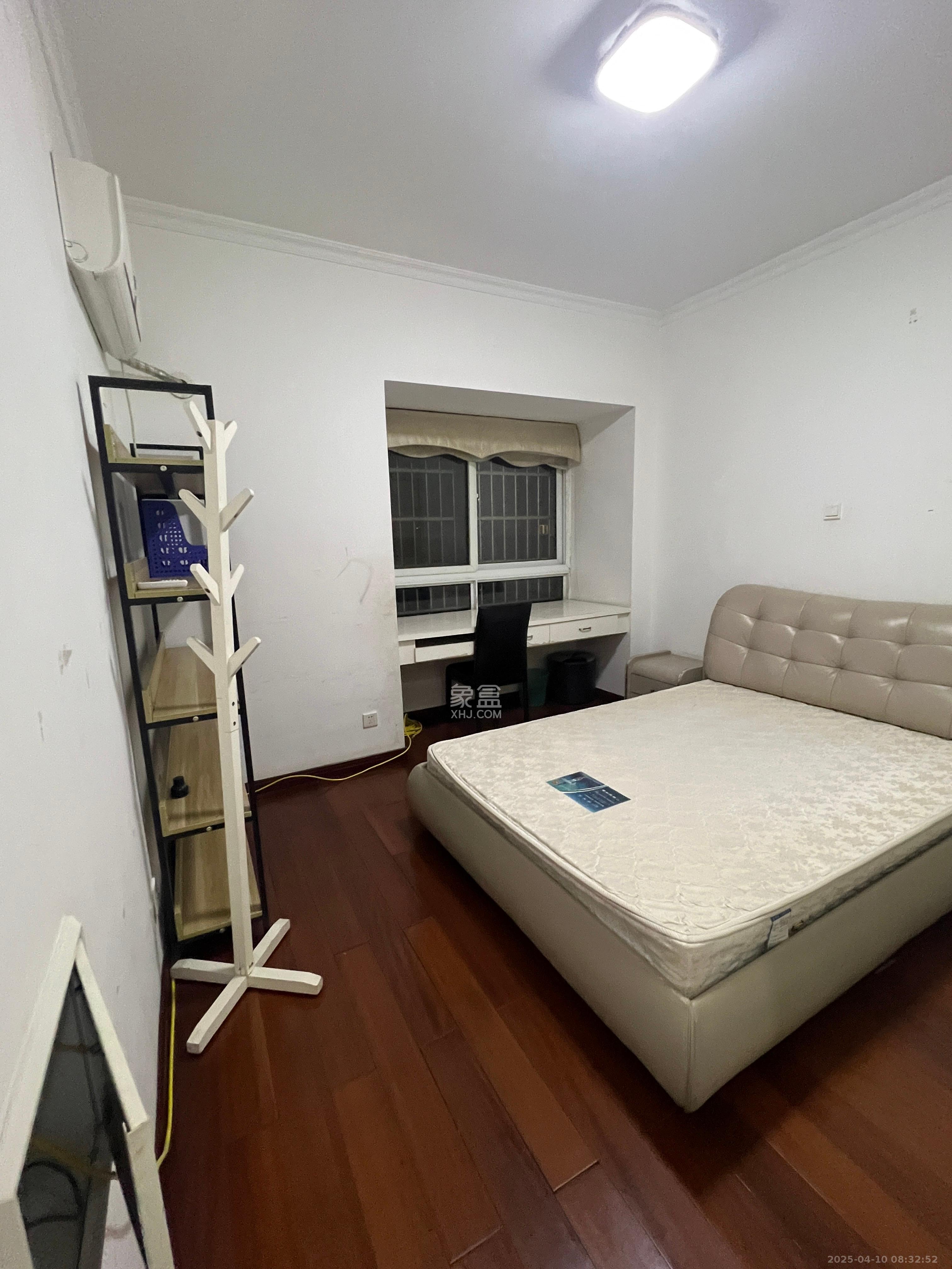 湘府十城(汇财御景湾新寓,汇财国际) 3室2厅2卫 2500.0元/月 湘府十城(汇财御景湾新寓,汇财国际) 3室2厅2卫 2500.0元/月室内图