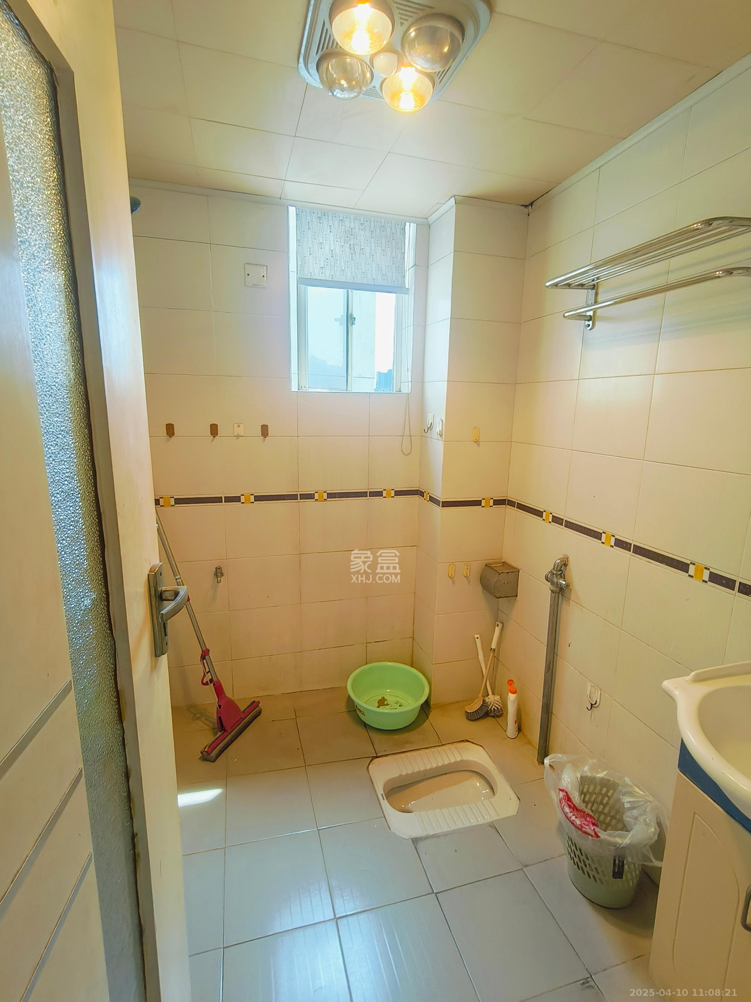 一心花苑  2室1厅1卫   2600.00元/月室内图