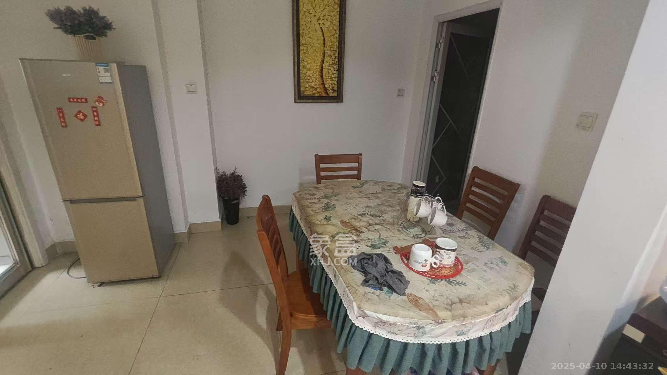 望兴景园一期 1室2厅1卫 1900.0元/月 望兴景园一期 1室2厅1卫 1900.0元/月室内图