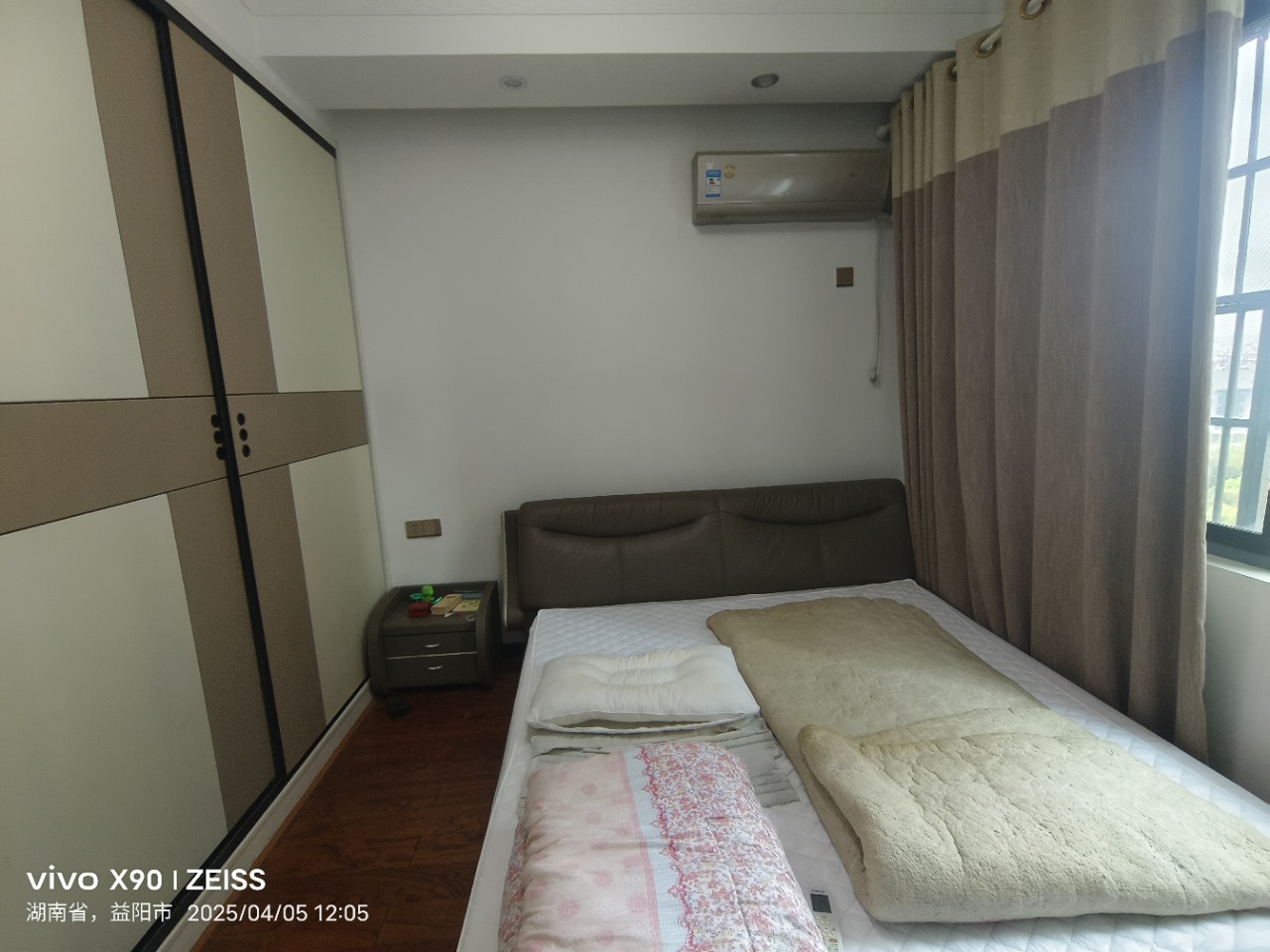 鹏利广场  3室2厅2卫   72.80万室内图
