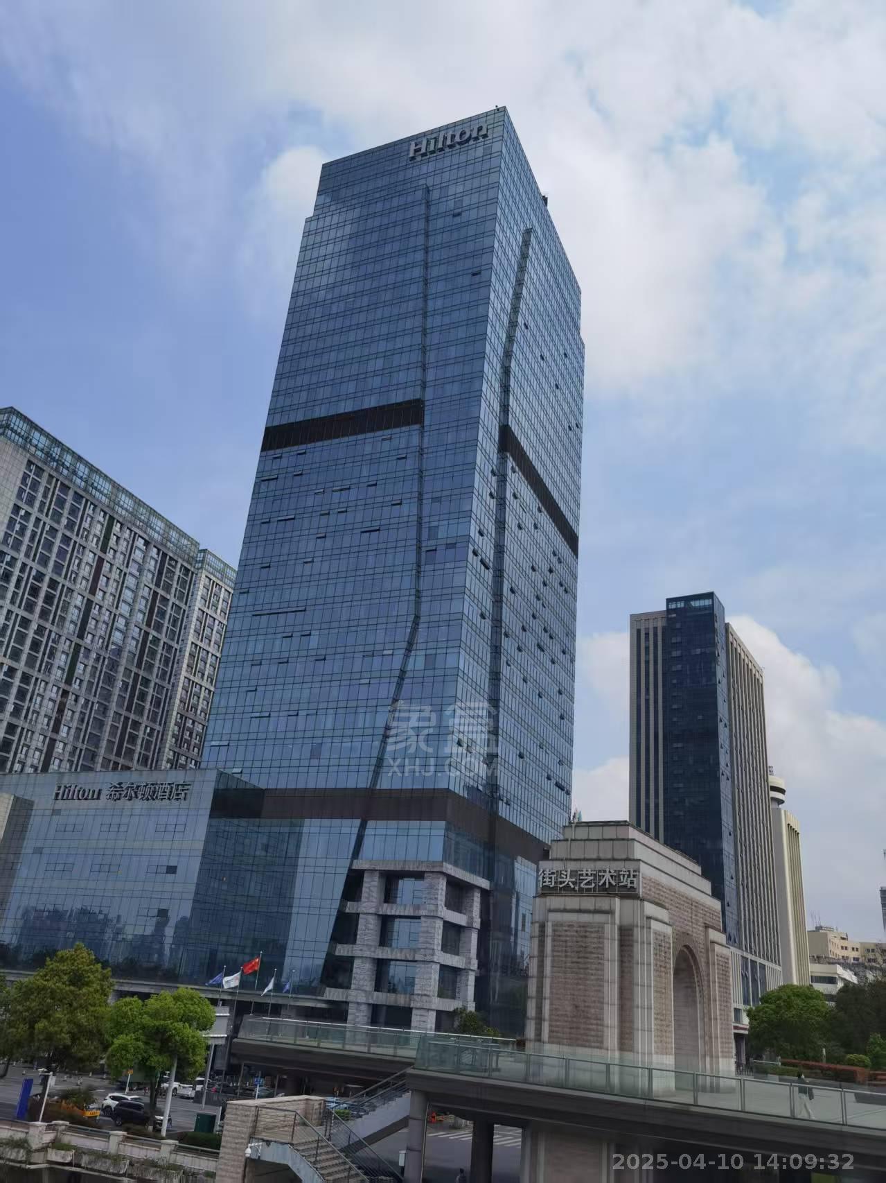 大汉希尔顿 3室1厅1卫 8000.0元/月 大汉希尔顿 3室1厅1卫 8000.0元/月室内图