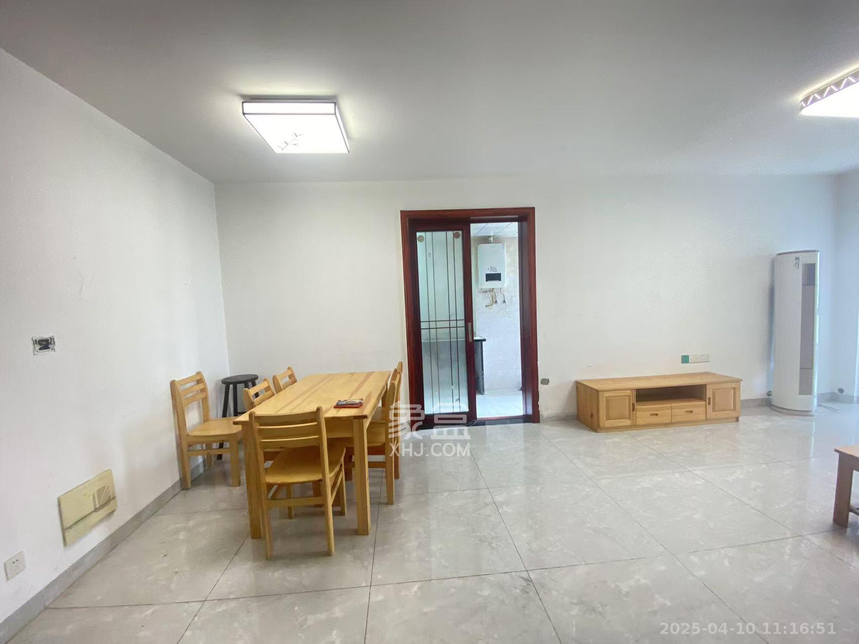 和顺洋湖壹号 3室1厅2卫 3000.0元/月 和顺洋湖壹号 3室1厅2卫 3000.0元/月室内图