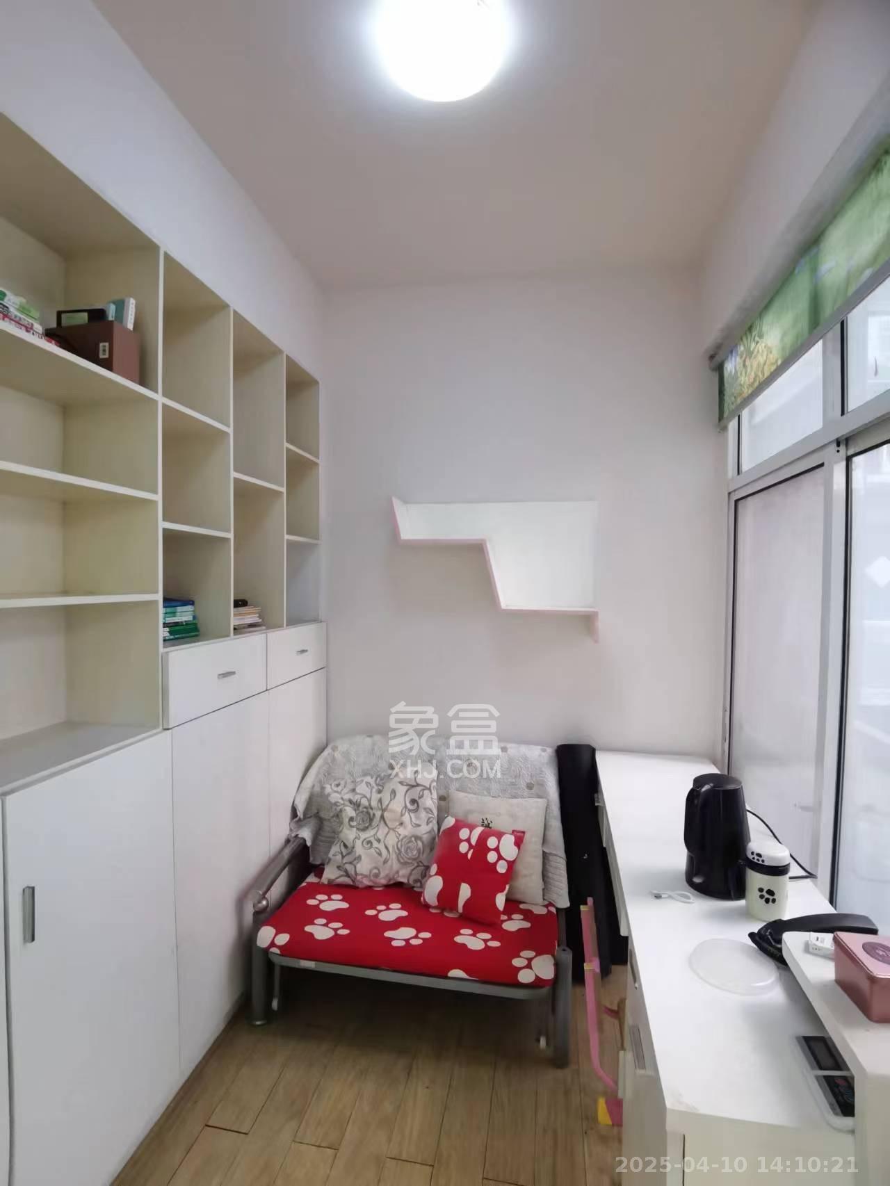 麓山枫情  2室1厅1卫   2500.00元/月室内图