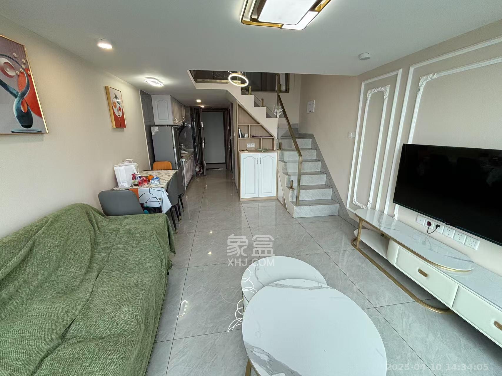 长房时代小镇 2室1厅1卫 2200.0元/月 长房时代小镇 2室1厅1卫 2200.0元/月室内图