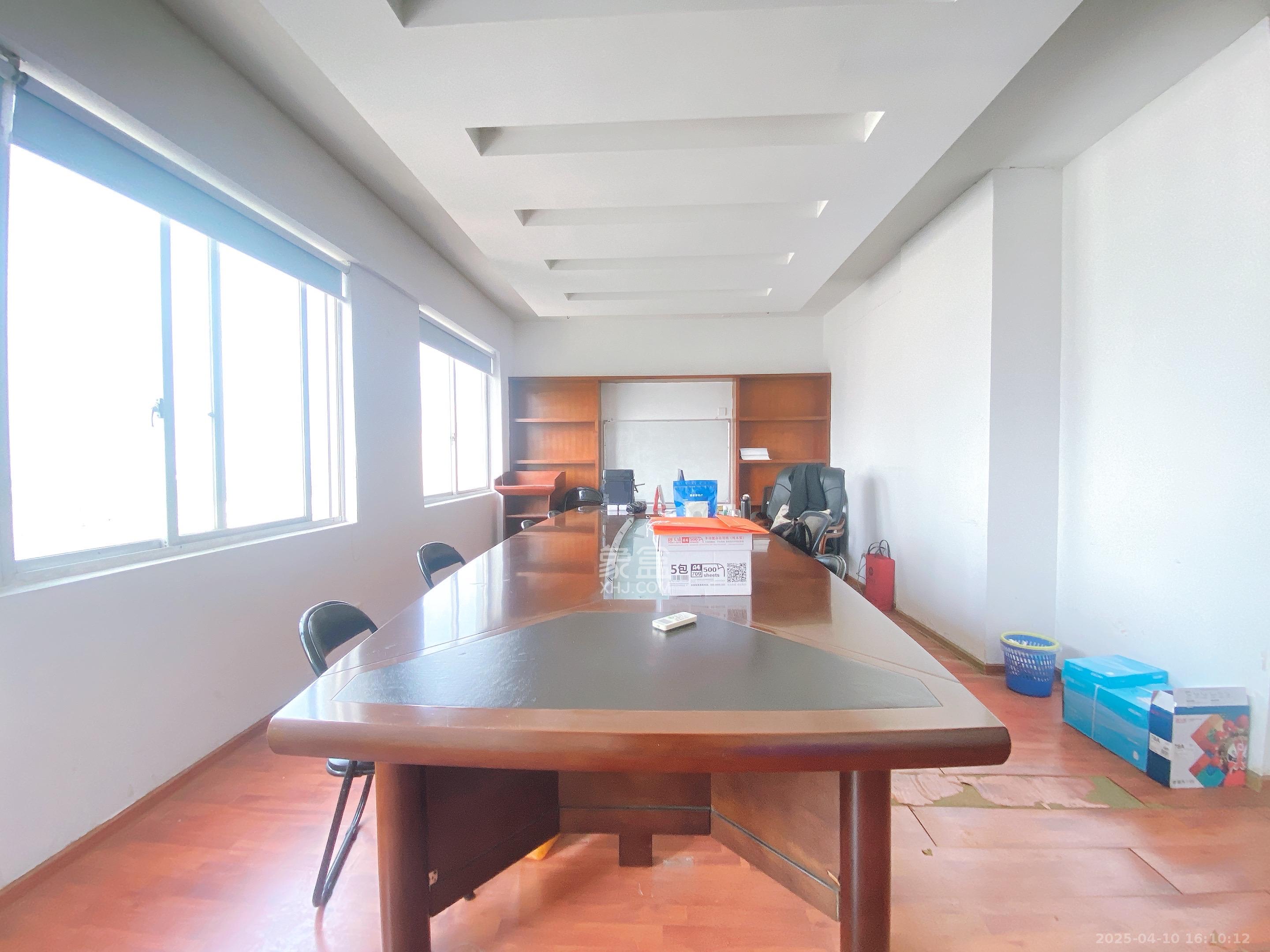 建鸿达现代城 1室0厅0卫 11000.0元/月 建鸿达现代城 1室0厅0卫 11000.0元/月室内图