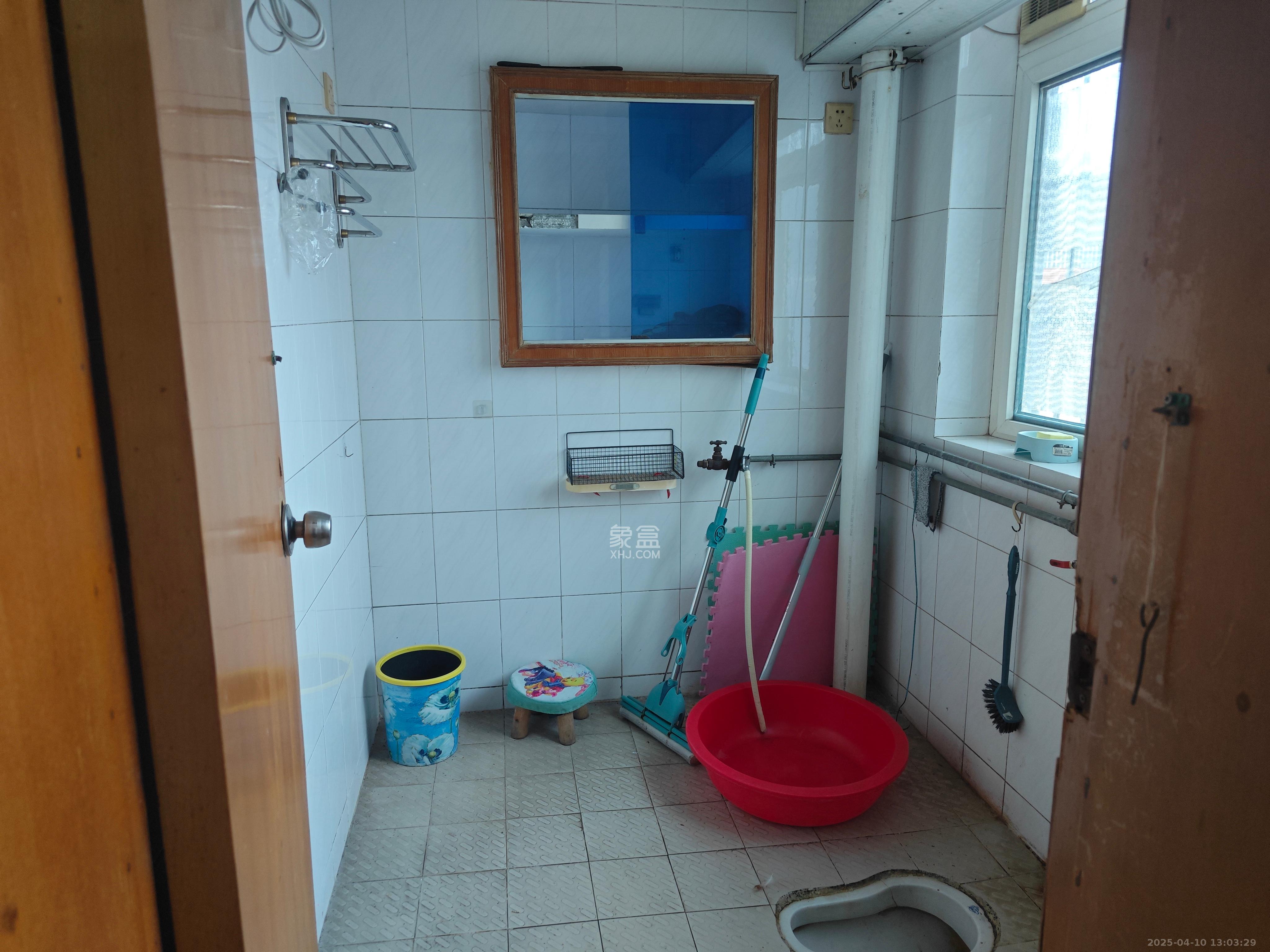 长沙县新华书店宿舍 3室2厅1卫 1600.0元/月 长沙县新华书店宿舍 3室2厅1卫 1600.0元/月室内图