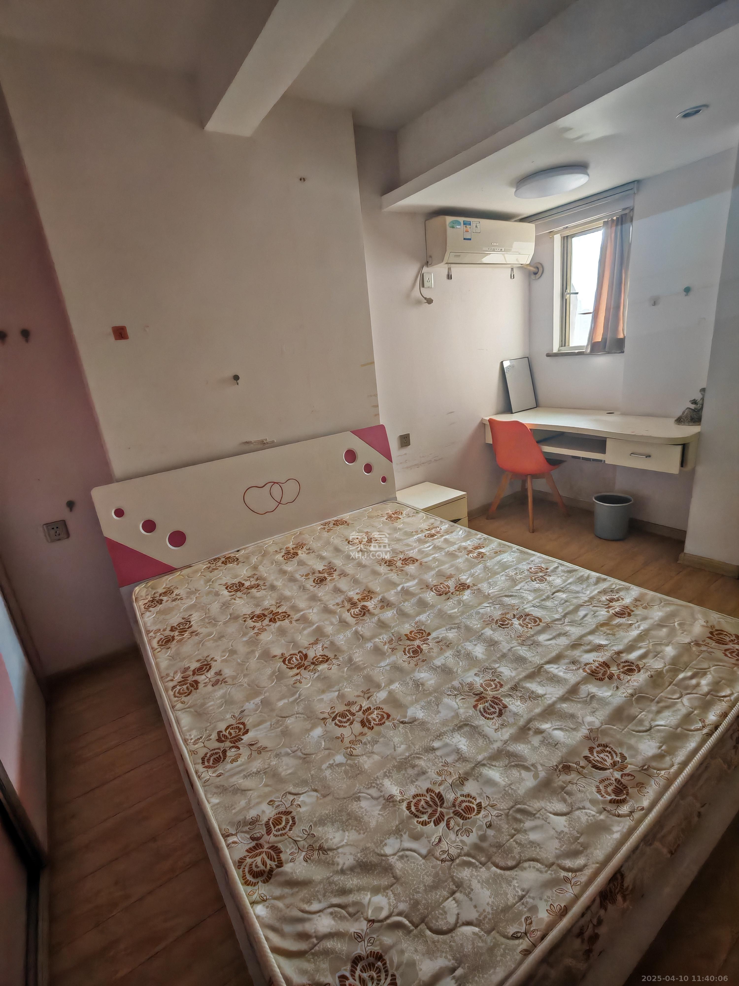 南国嘉苑 5室2厅2卫 3200.0元/月 南国嘉苑 5室2厅2卫 3200.0元/月室内图