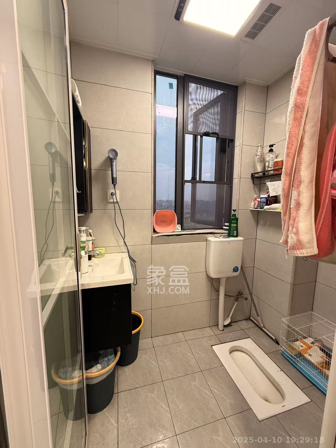 富力芙蓉新天地  1室0厅1卫   1600.00元/月小区图