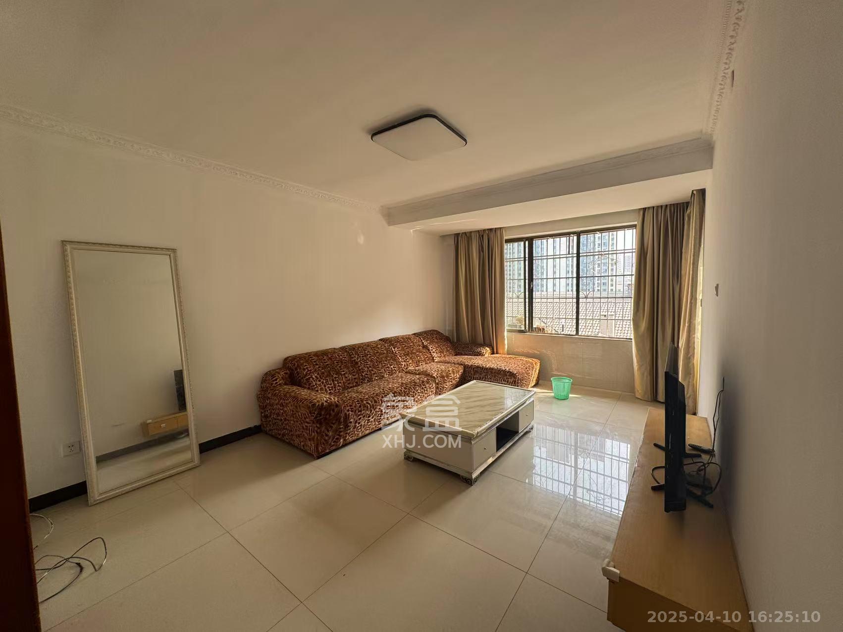 谷峰小区 2室2厅1卫 1600.0元/月 谷峰小区 2室2厅1卫 1600.0元/月室内图