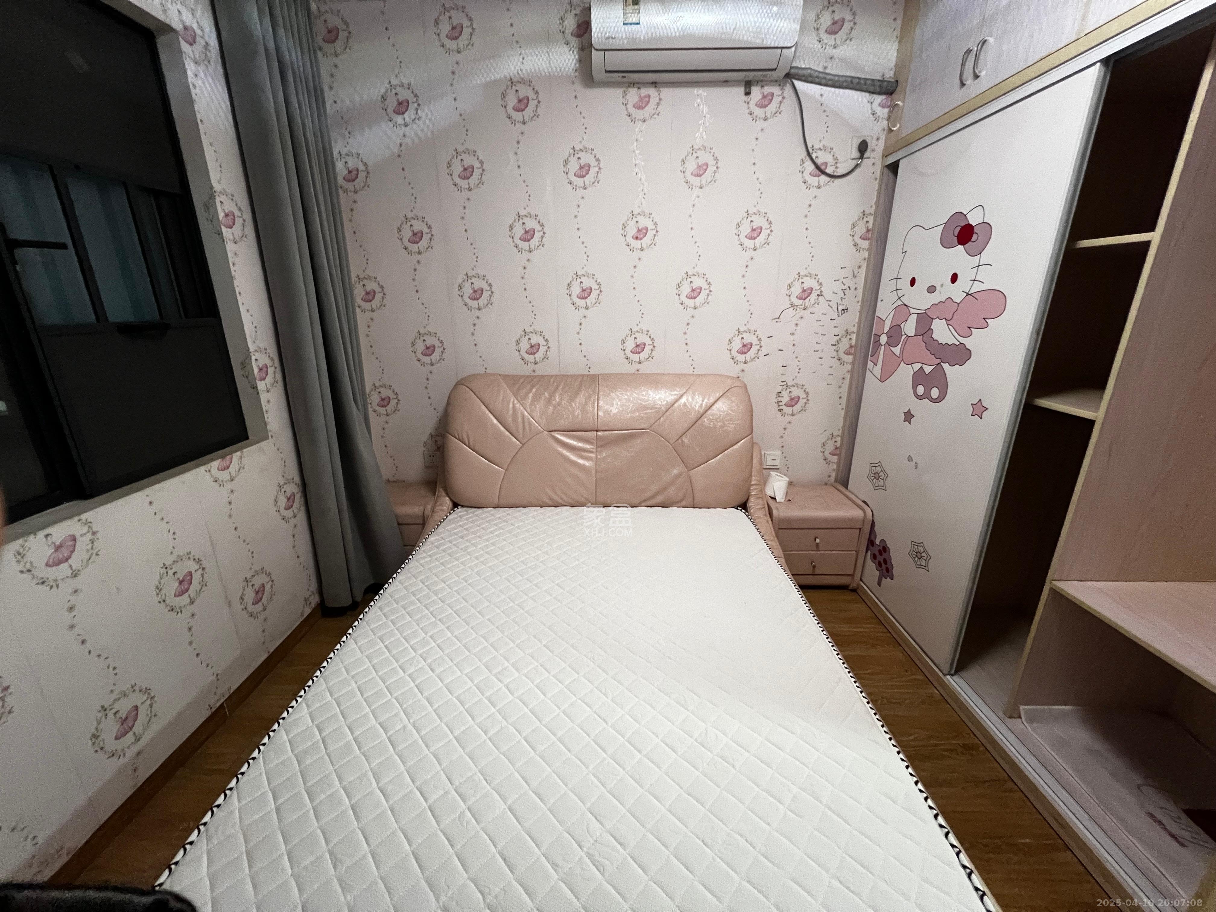 好莱城（弘德西街）  3室2厅2卫   2500.00元/月室内图