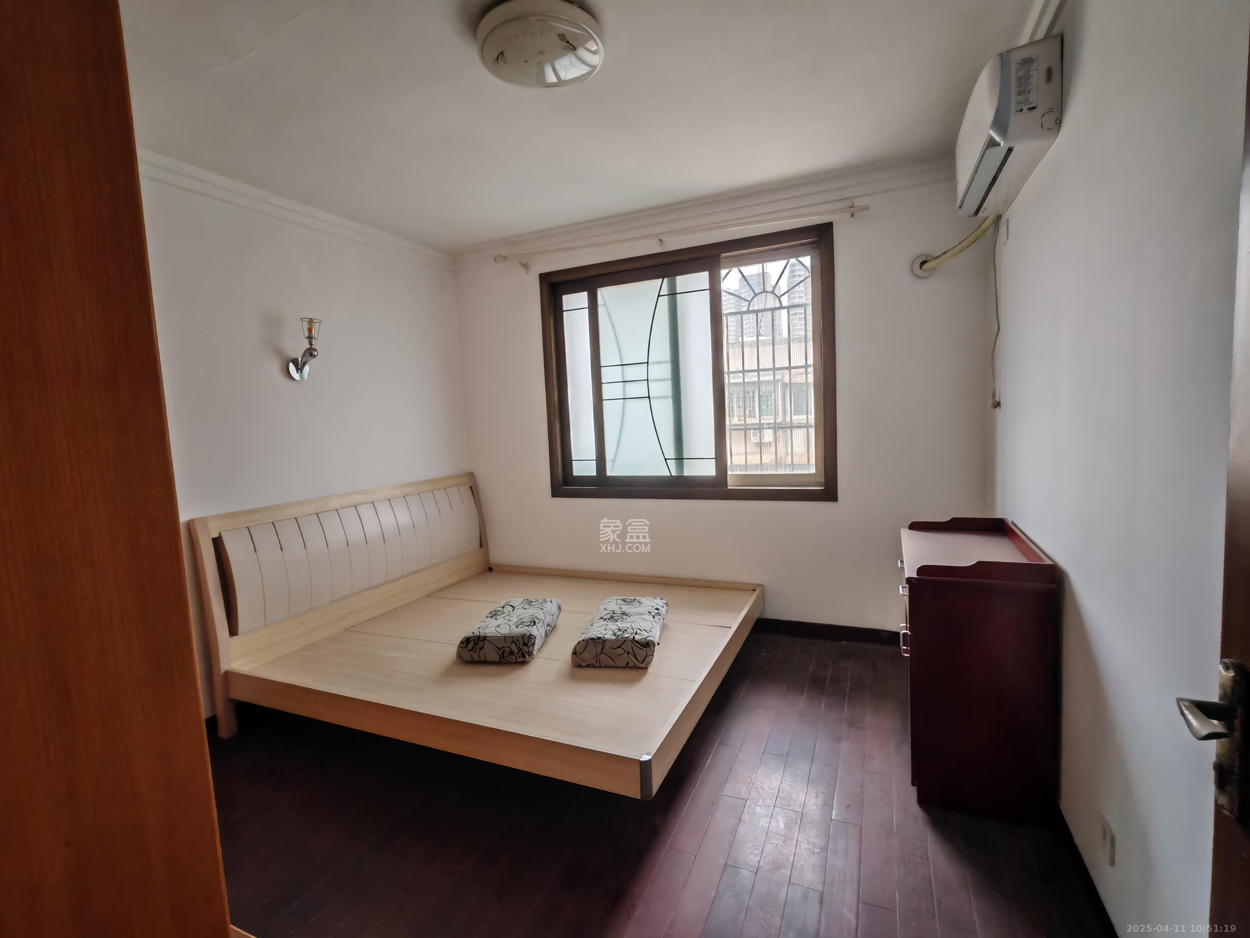 安泰新村  4室2厅2卫    2200.0元/月 安泰新村  4室2厅2卫    2200.0元/月