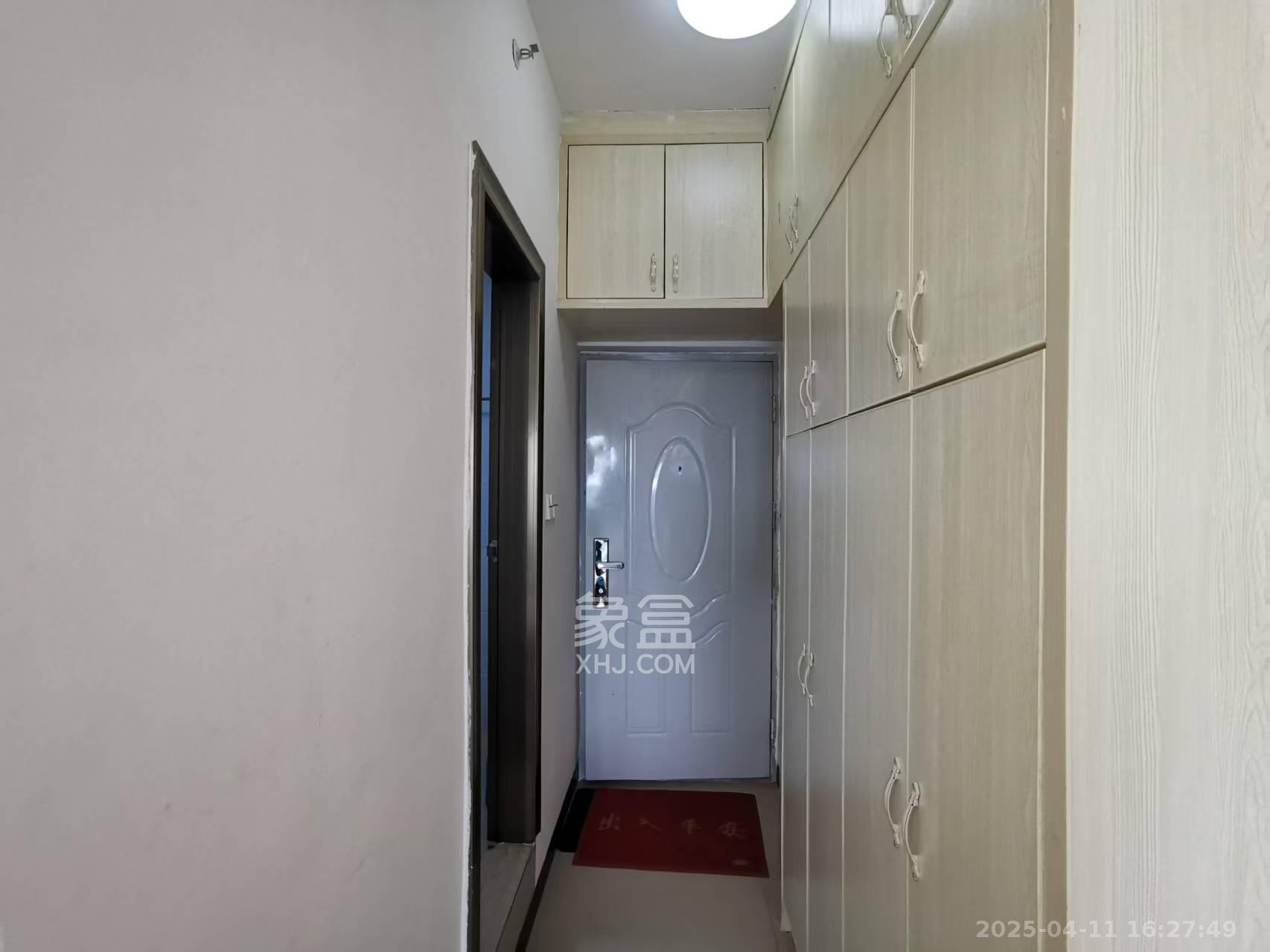 怡海星城  1室1厅1卫   900.00元/月