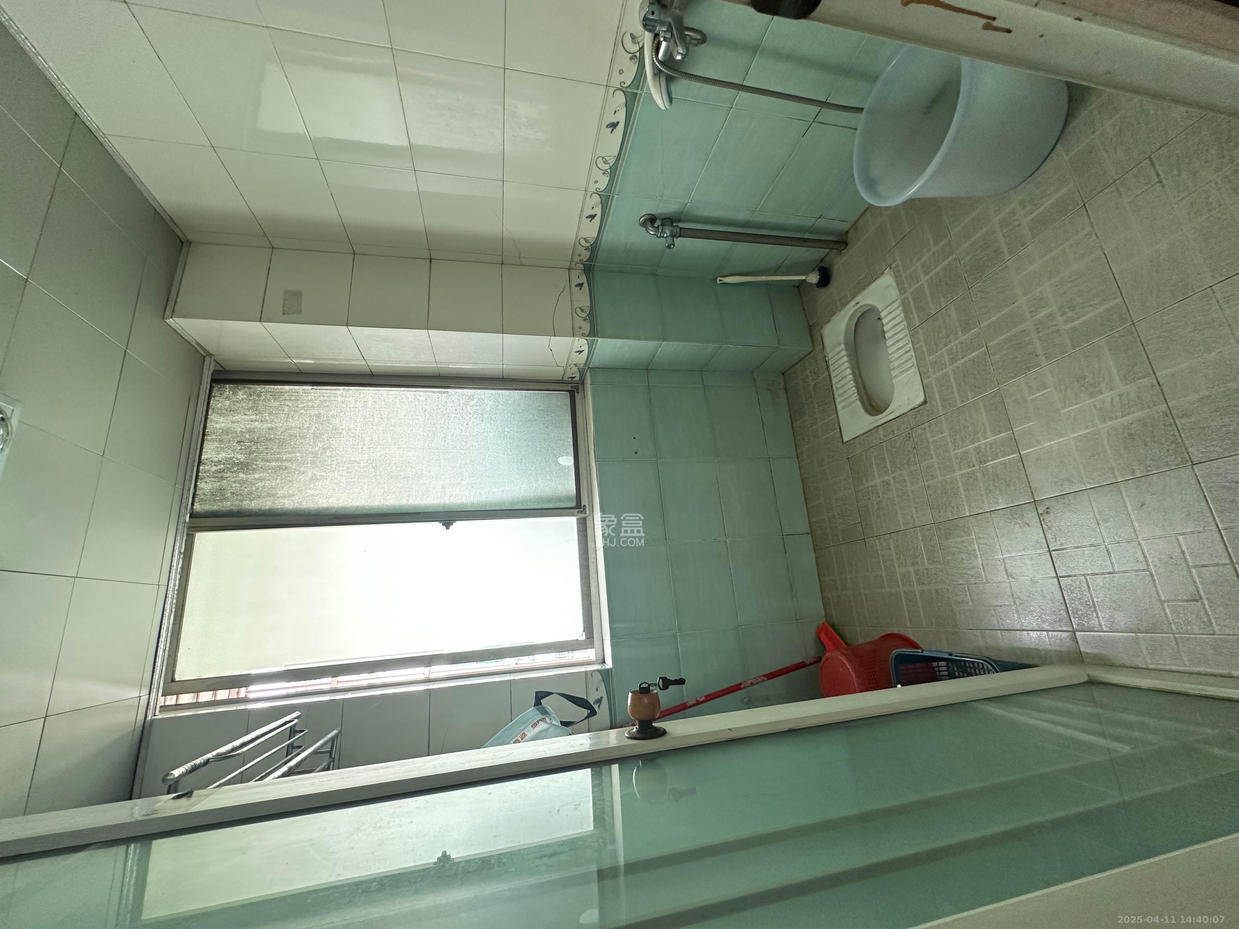 中南汽车世界 3室2厅1卫 1100.0元/月 中南汽车世界 3室2厅1卫 1100.0元/月室内图