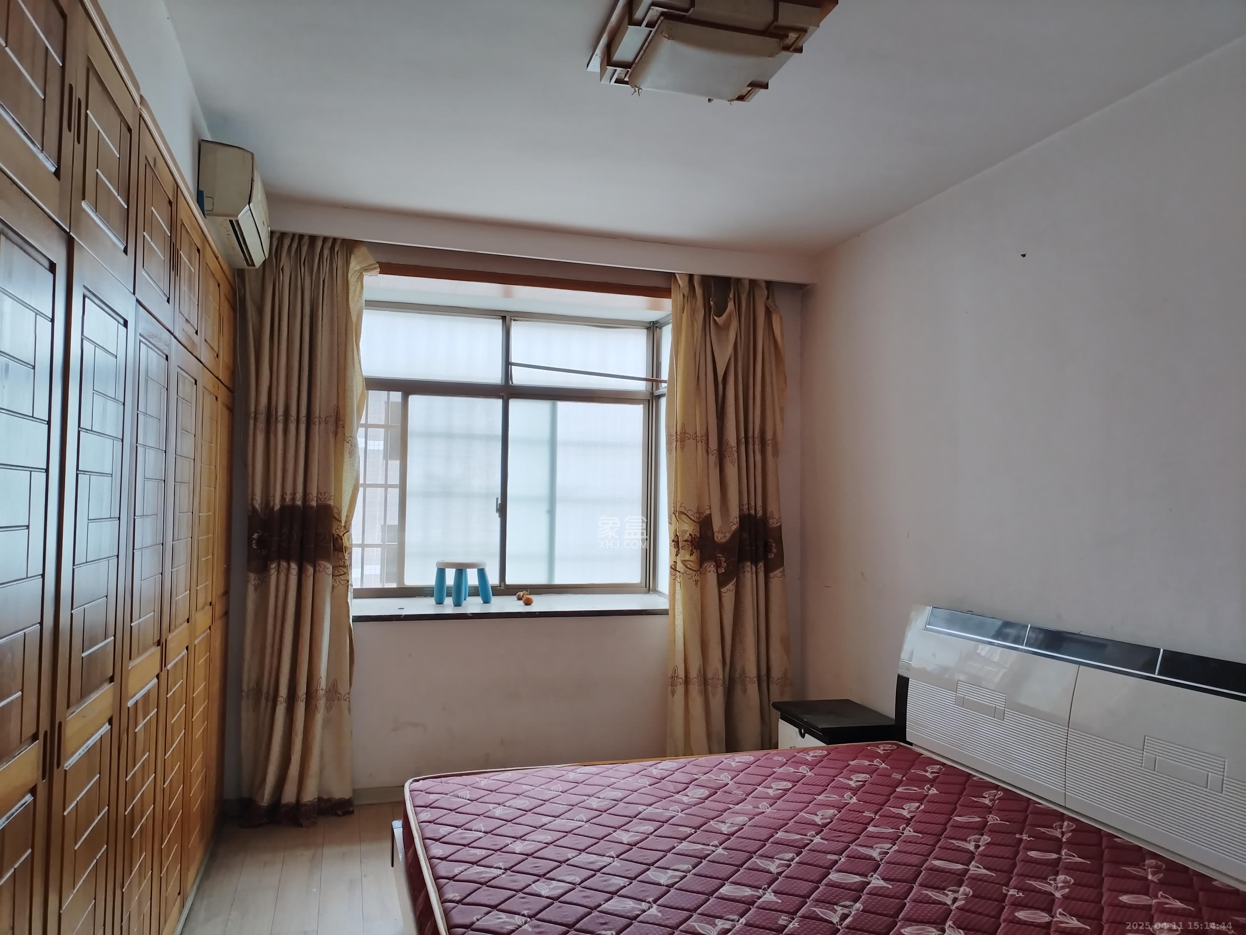 兴联母山小区  3室2厅1卫   1500.00元/月室内图