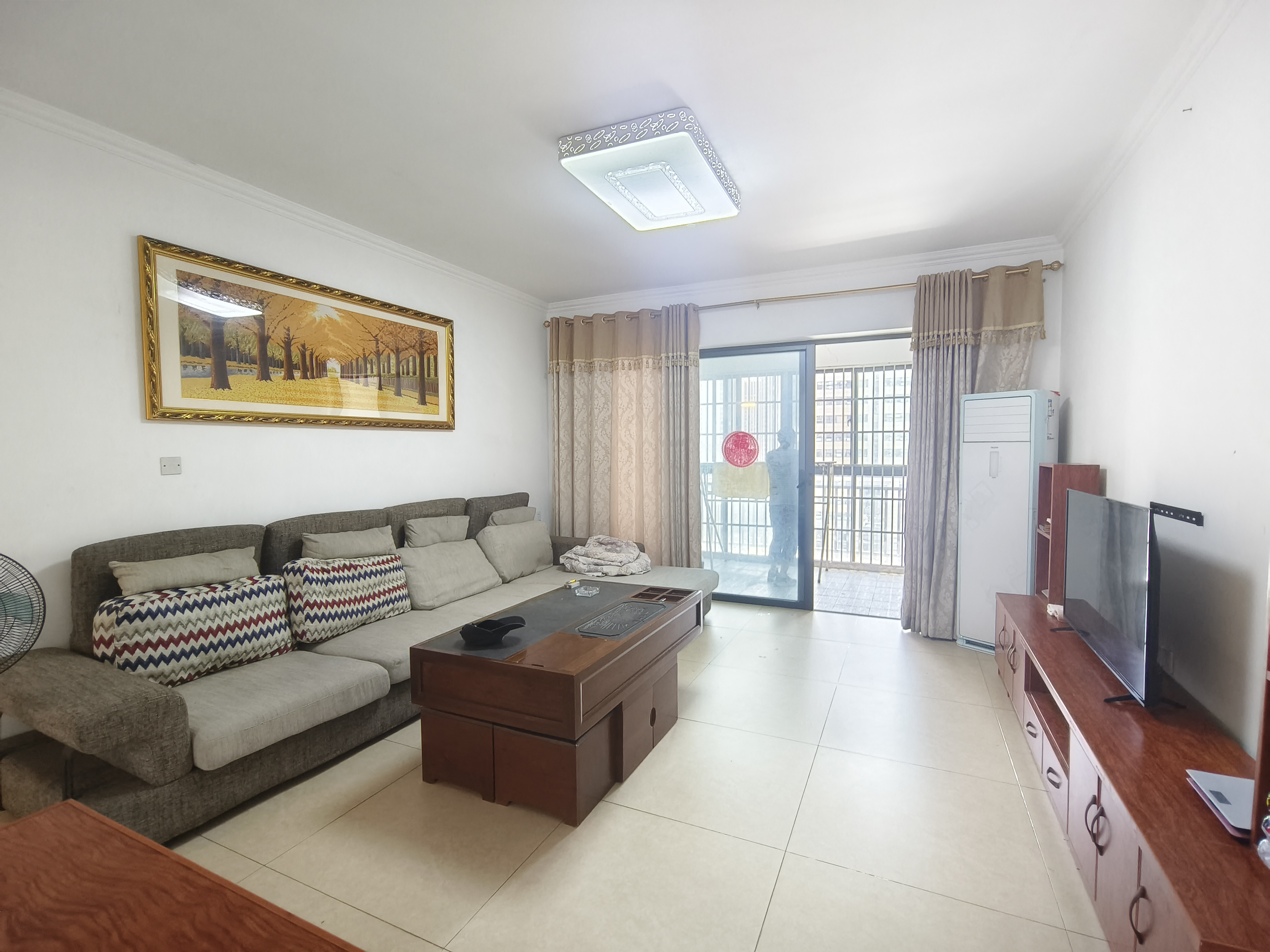 海航豪庭北苑 3室2厅2卫 4500.0元/月 海航豪庭北苑 3室2厅2卫 4500.0元/月室内图