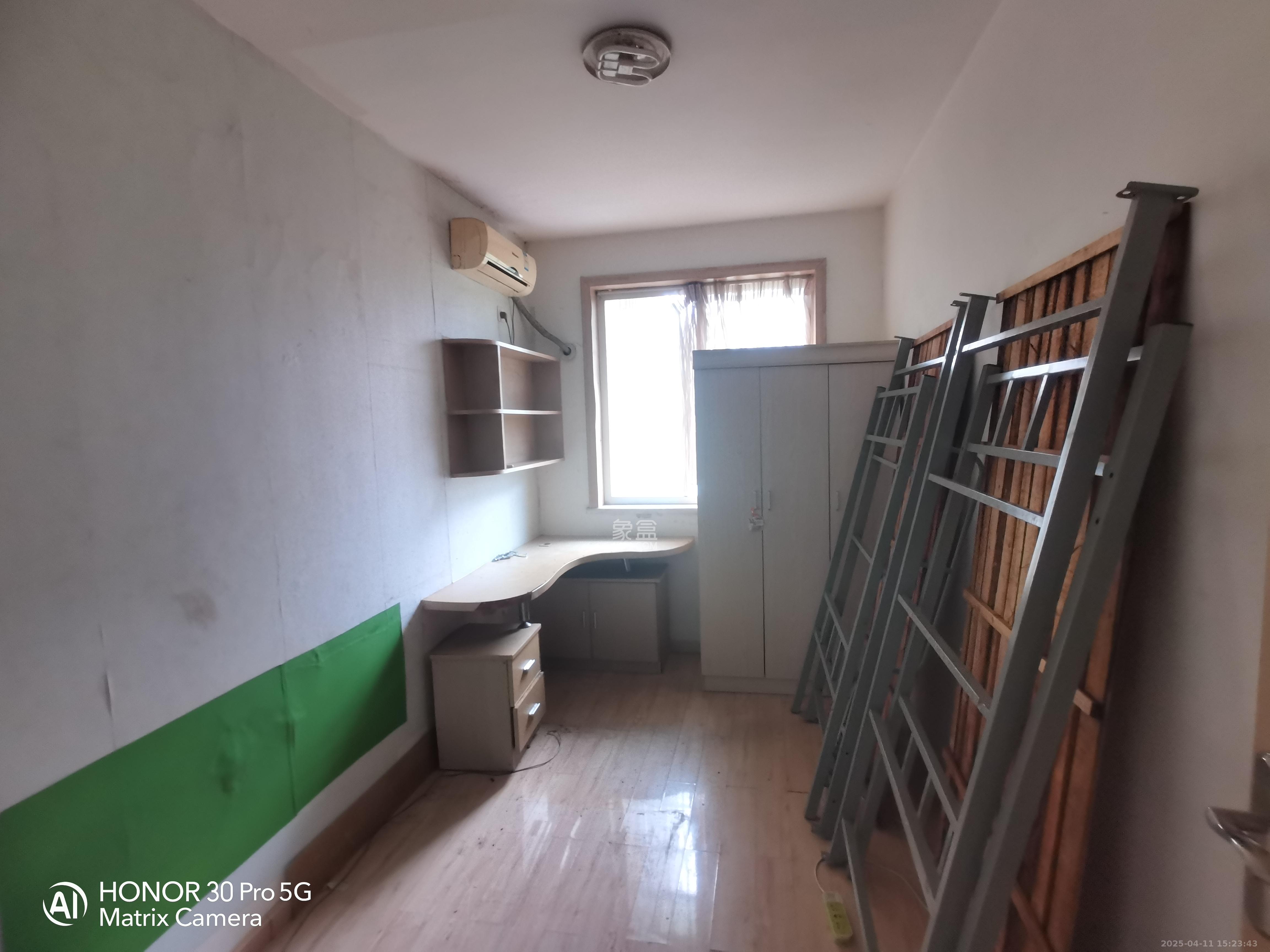 好家园 3室2厅2卫 1800.0元/月 好家园 3室2厅2卫 1800.0元/月室内图