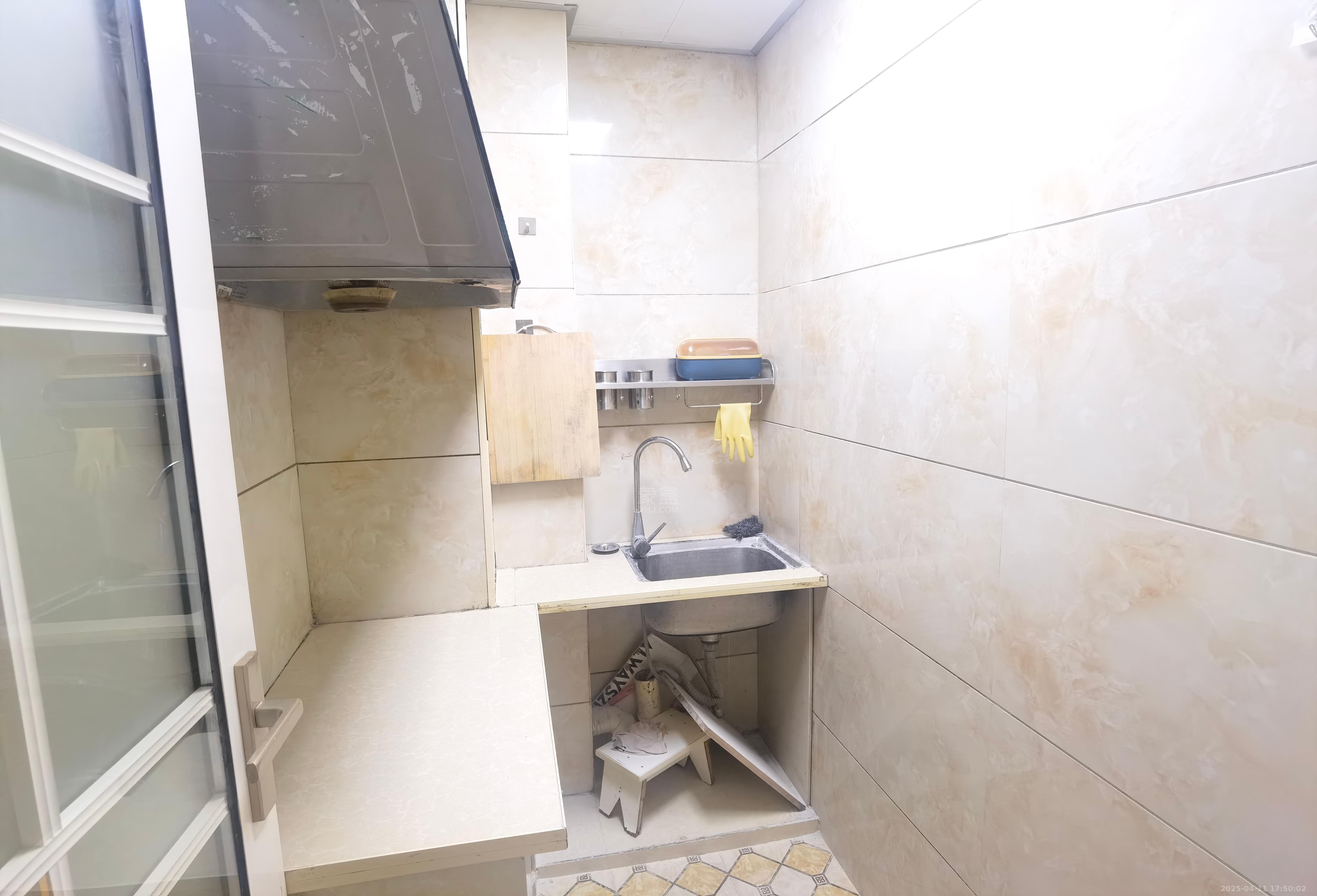 美的城三期 1室1厅1卫 1200.0元/月 美的城三期 1室1厅1卫 1200.0元/月室内图