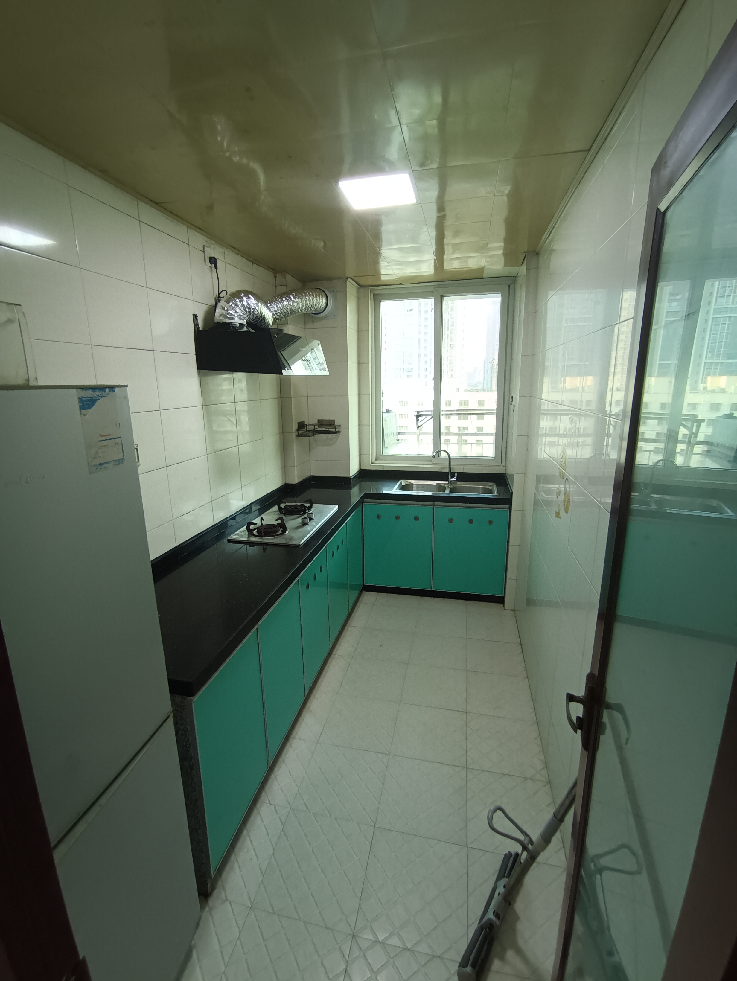 美丽沙花园 3室2厅1卫 3300.0元/月 美丽沙花园 3室2厅1卫 3300.0元/月室内图