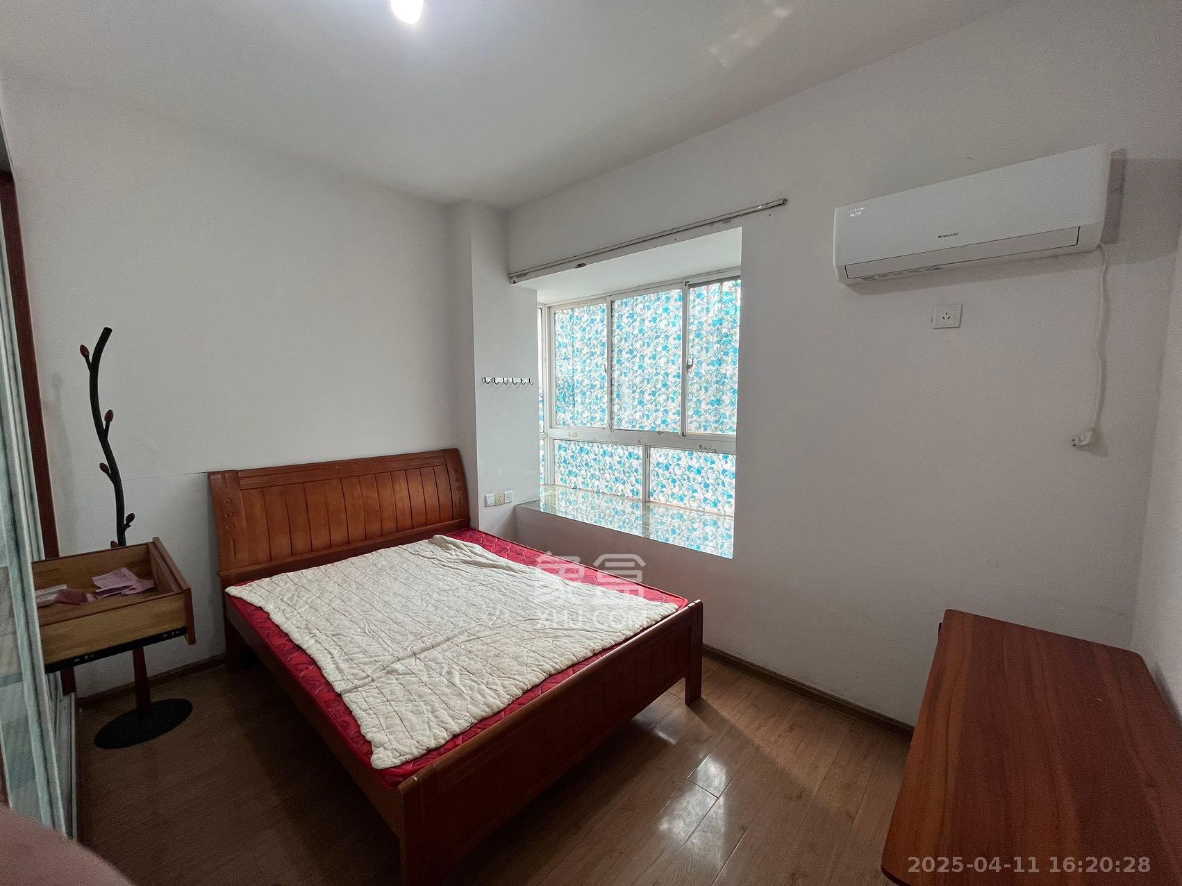 景江雅苑 2室2厅1卫 2000.0元/月 景江雅苑 2室2厅1卫 2000.0元/月室内图