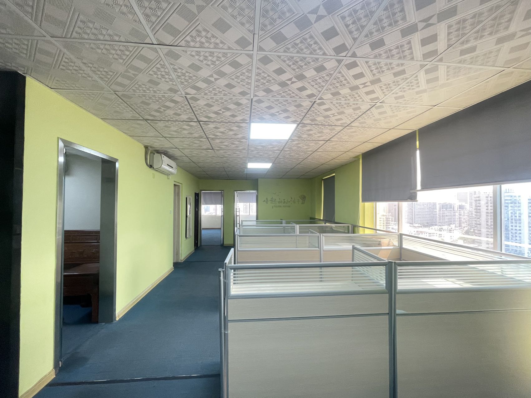 龙珠大厦 3室2厅2卫 5000.0元/月 龙珠大厦 3室2厅2卫 5000.0元/月室内图