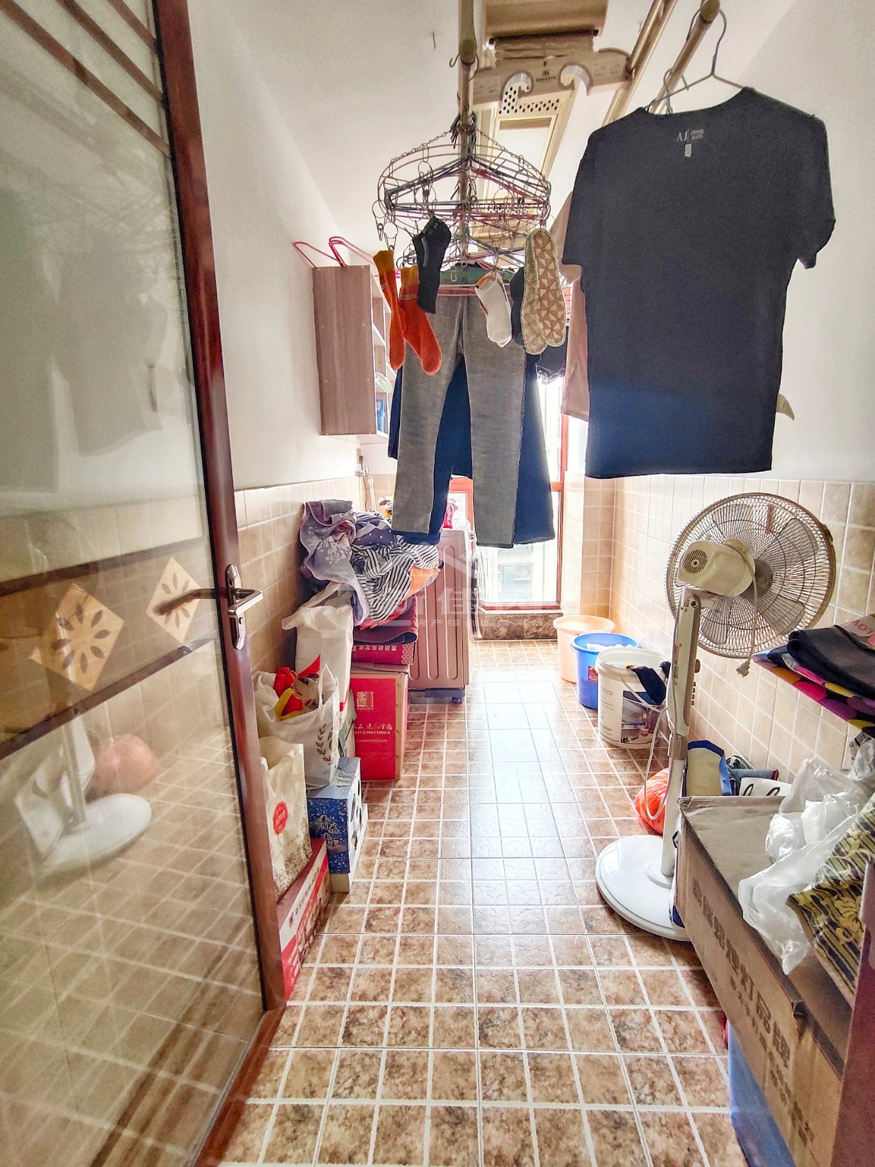 西溪美景  3室2厅2卫   80.00万客厅