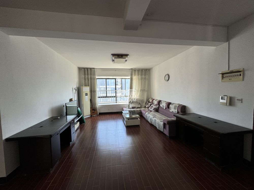 城市风景 4室2厅2卫 71.0万 城市风景 4室2厅2卫 71.0万室内图