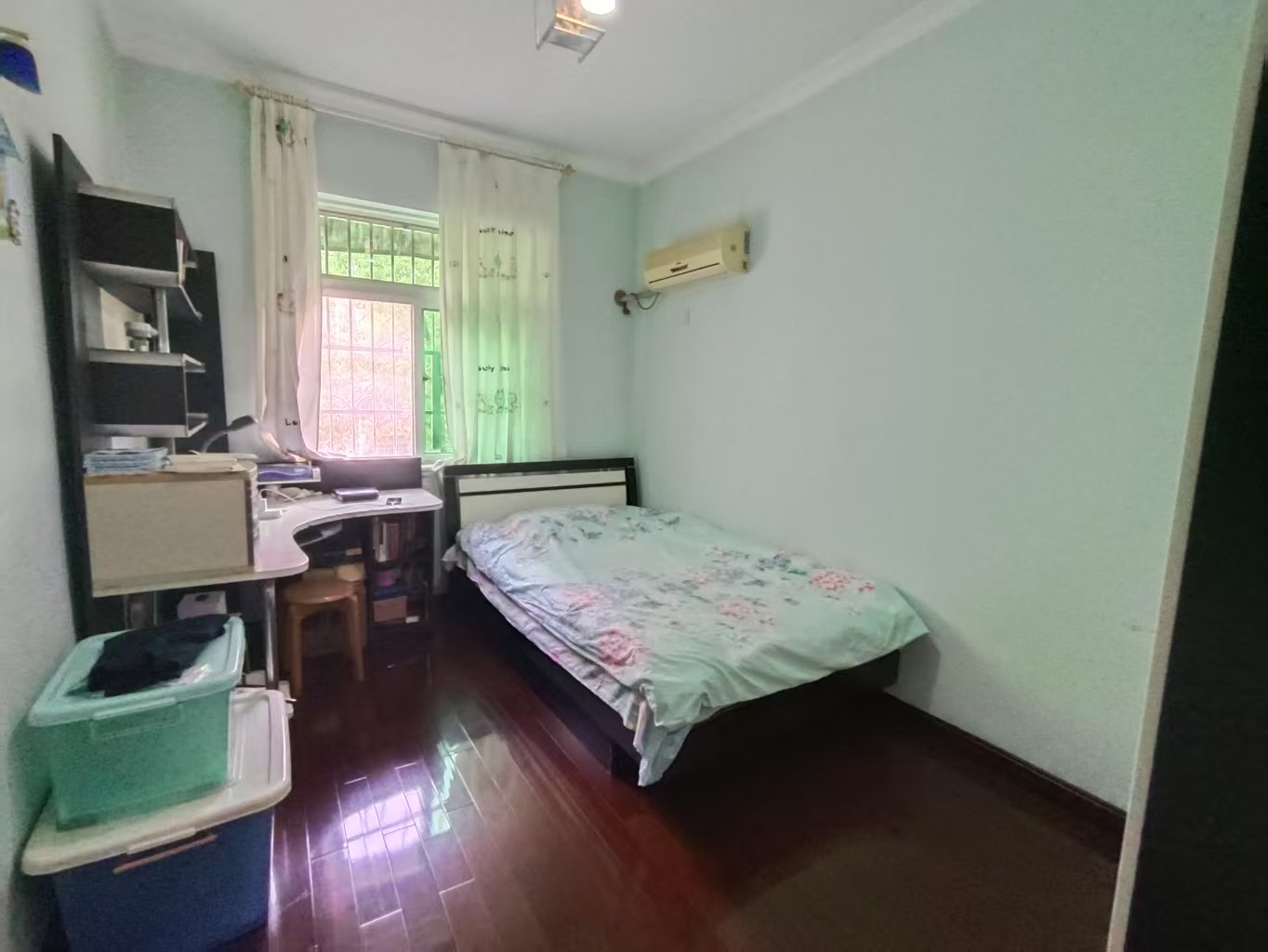 珠江花园 4室2厅2卫 69.8万 珠江花园 4室2厅2卫 69.8万室内图