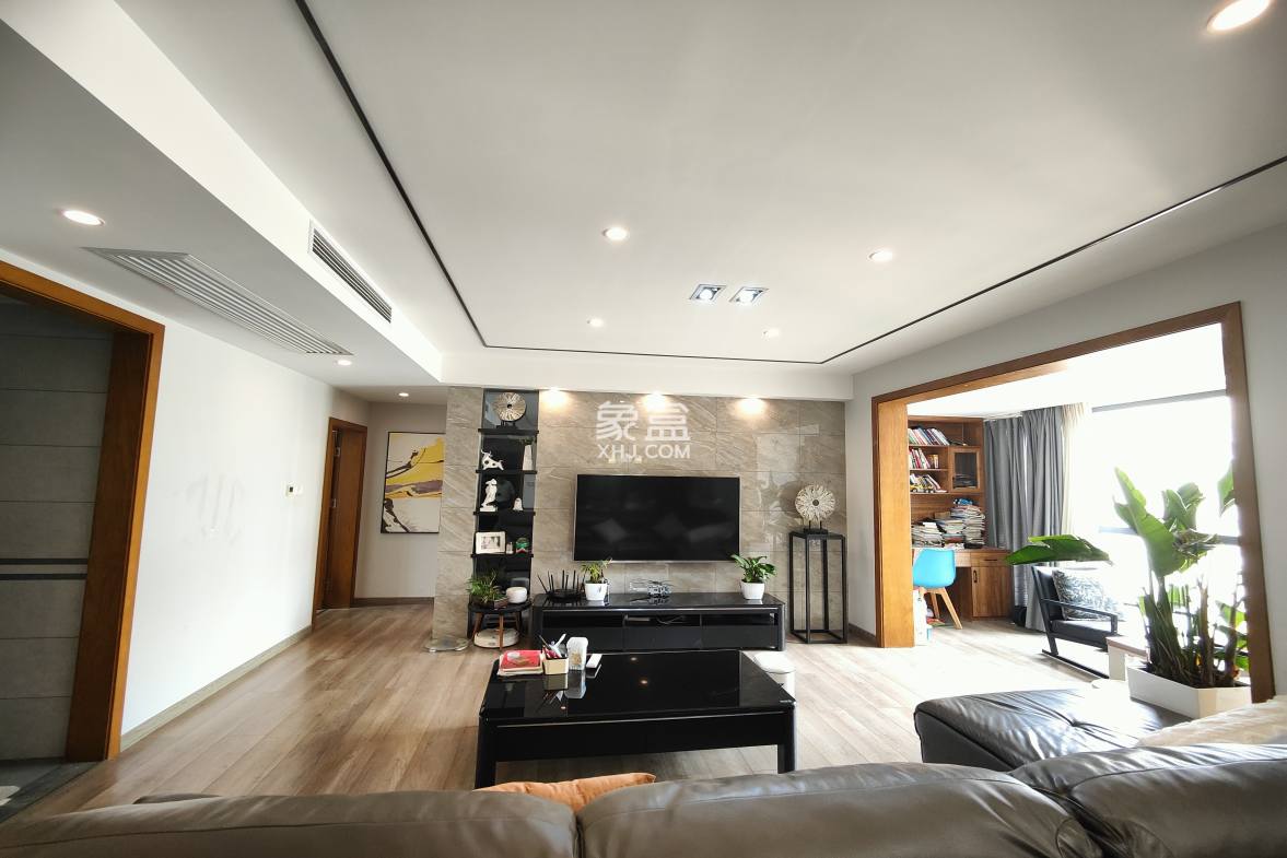 蓝溪谷 3室2厅2卫 76.8万 蓝溪谷 3室2厅2卫 76.8万室内图