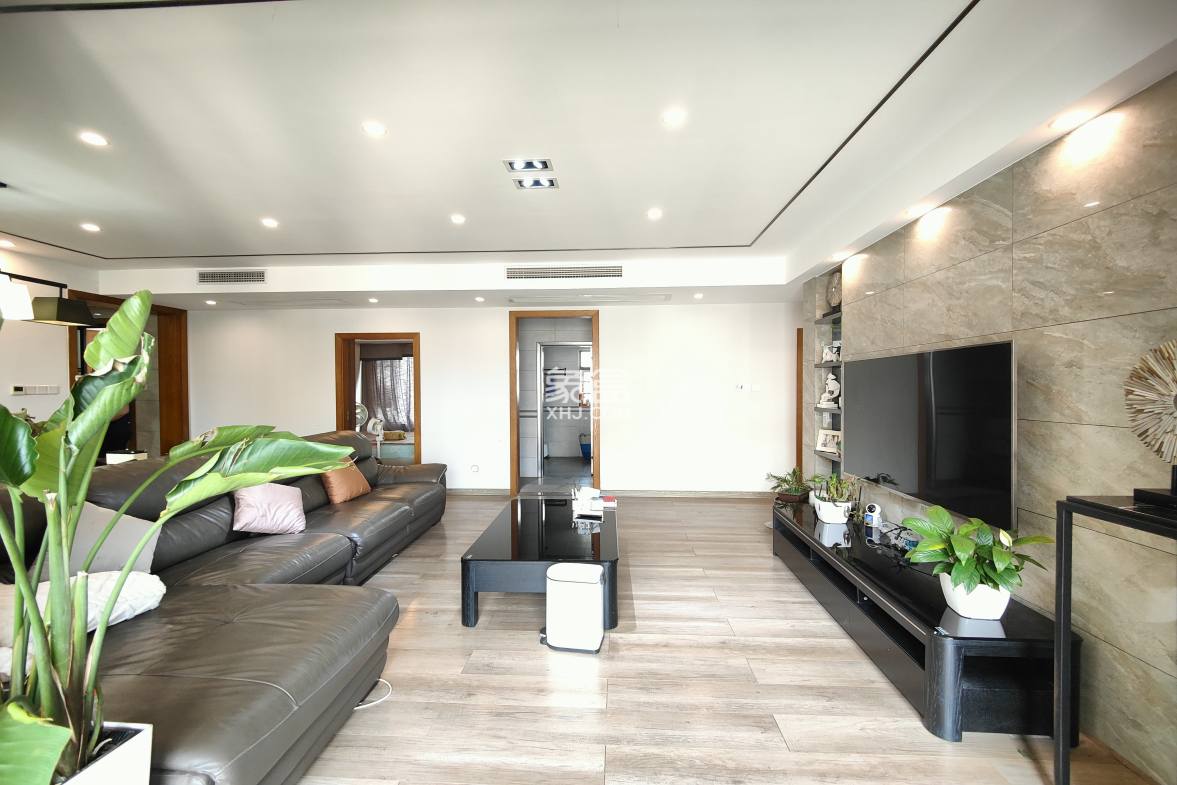 蓝溪谷 3室2厅2卫 76.8万 蓝溪谷 3室2厅2卫 76.8万室内图