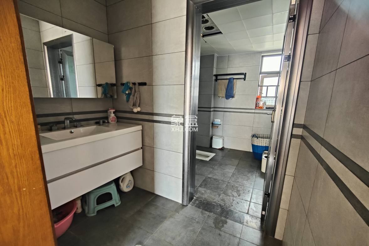 蓝溪谷 3室2厅2卫 76.8万 蓝溪谷 3室2厅2卫 76.8万室内图