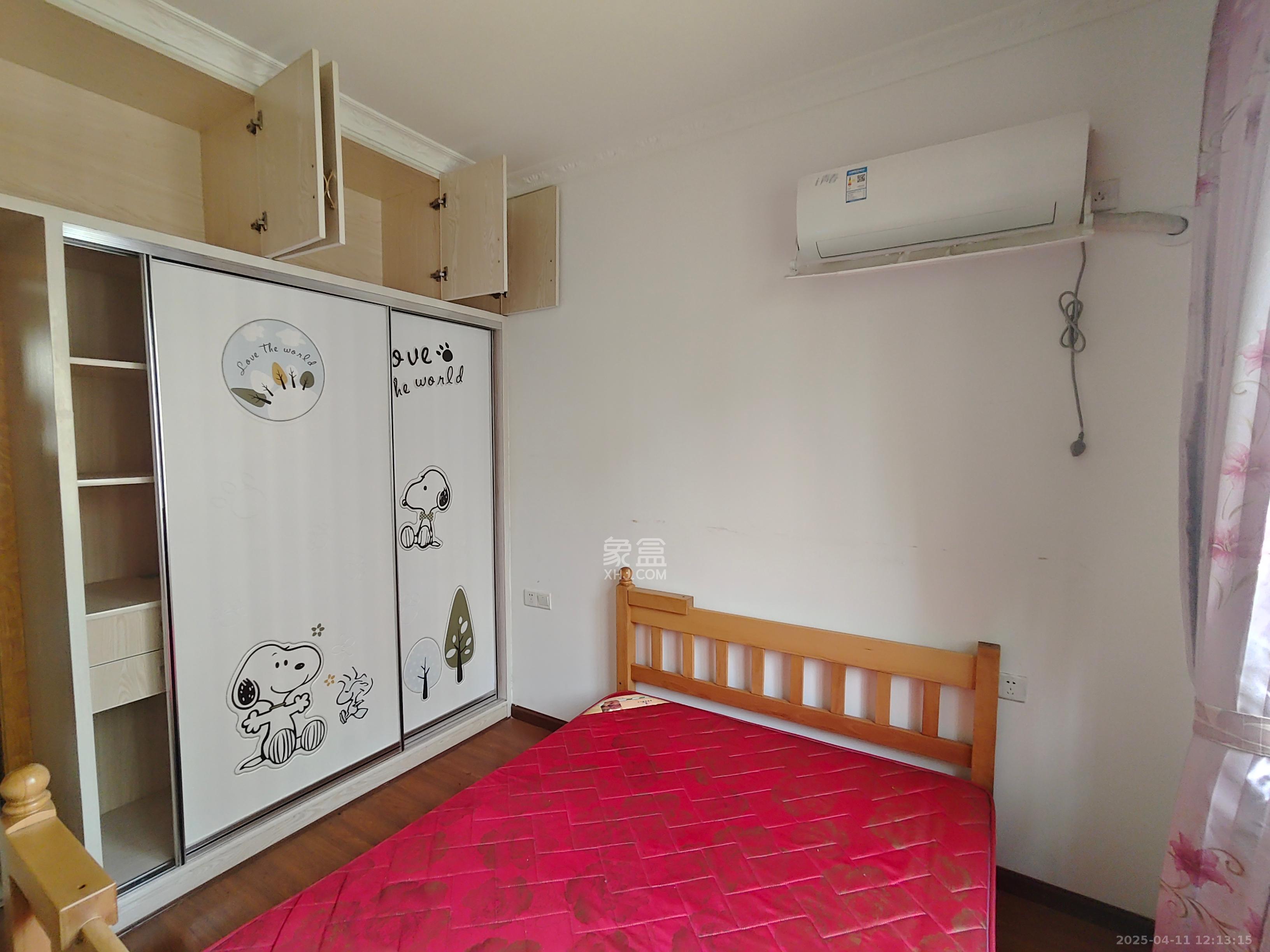 嘉顺苑 3室2厅1卫 2600.0元/月 嘉顺苑 3室2厅1卫 2600.0元/月室内图