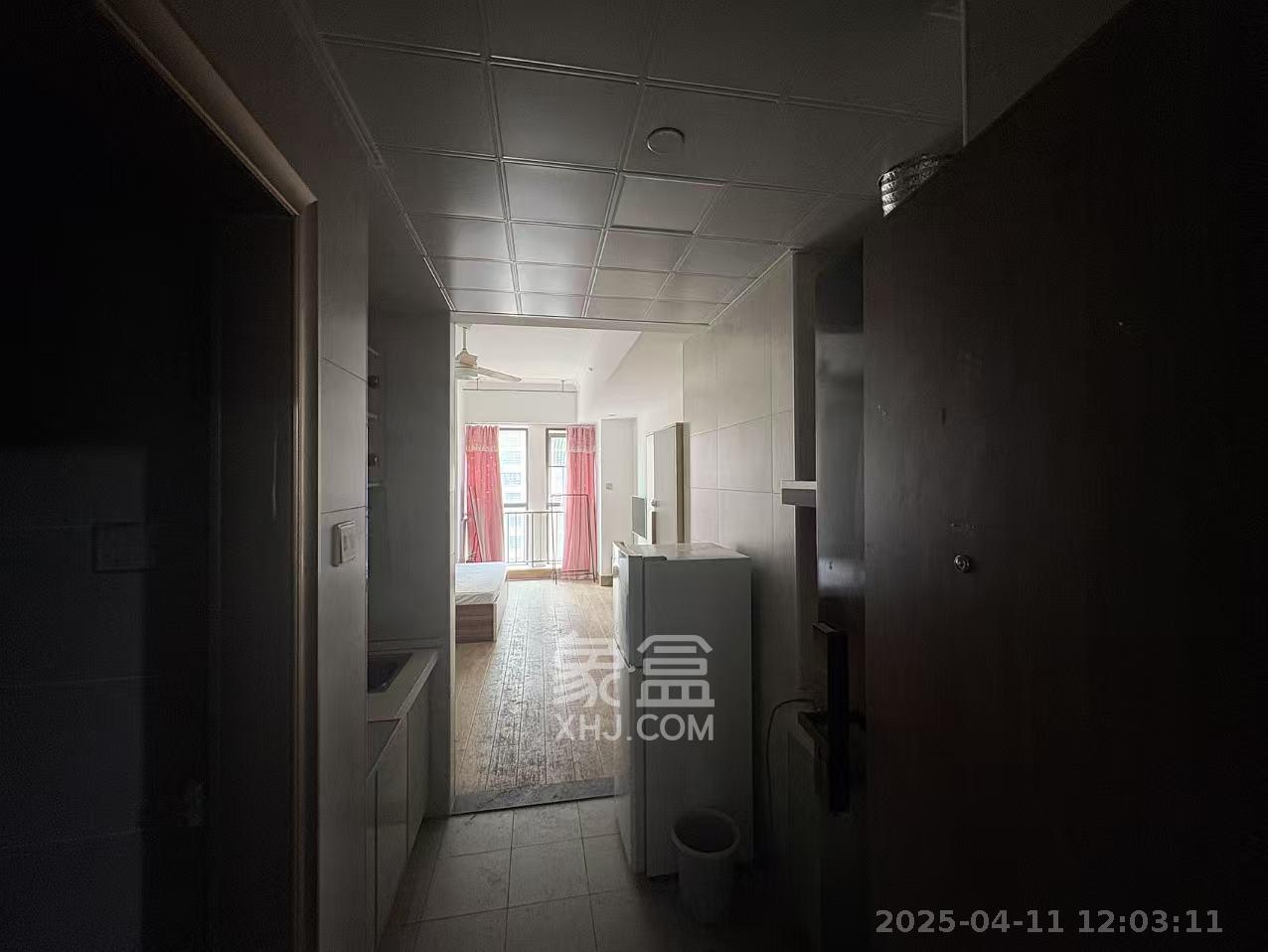 新世界广场 1室1厅1卫 1600.0元/月 新世界广场 1室1厅1卫 1600.0元/月室内图