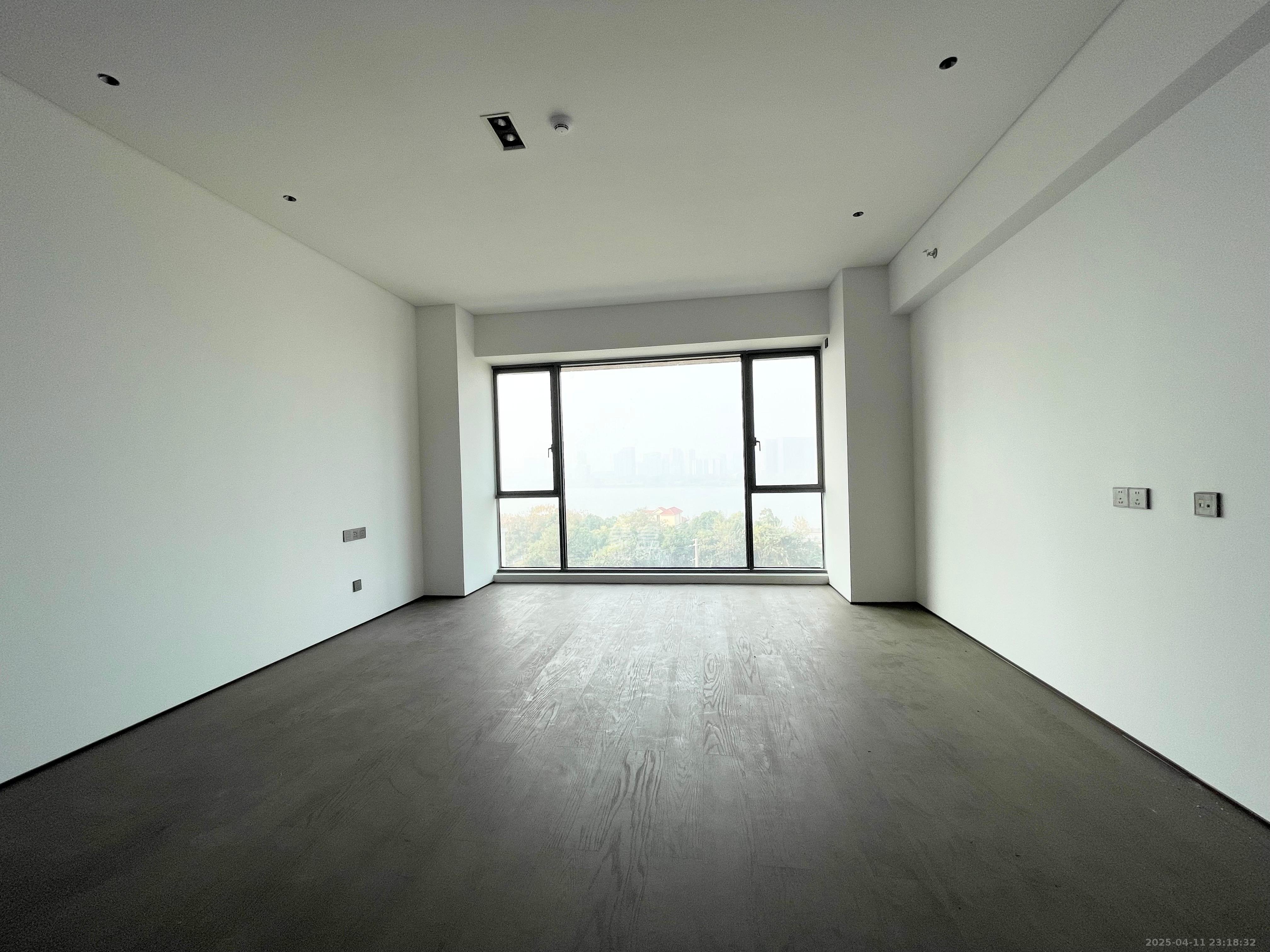 万科紫台 4室2厅3卫 16000.0元/月 万科紫台 4室2厅3卫 16000.0元/月室内图