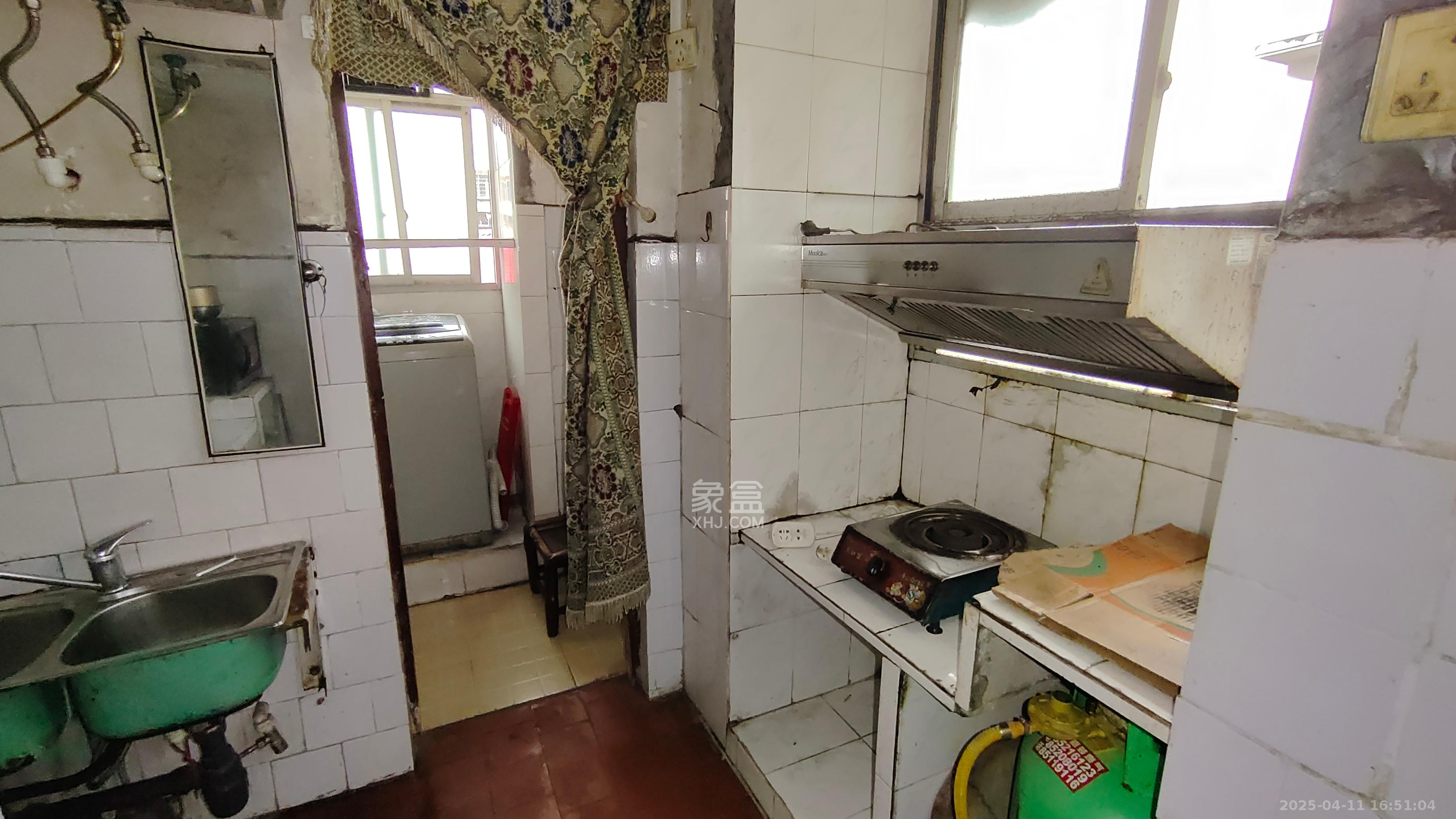 火把山小区 2室1厅1卫 1000.0元/月 火把山小区 2室1厅1卫 1000.0元/月室内图