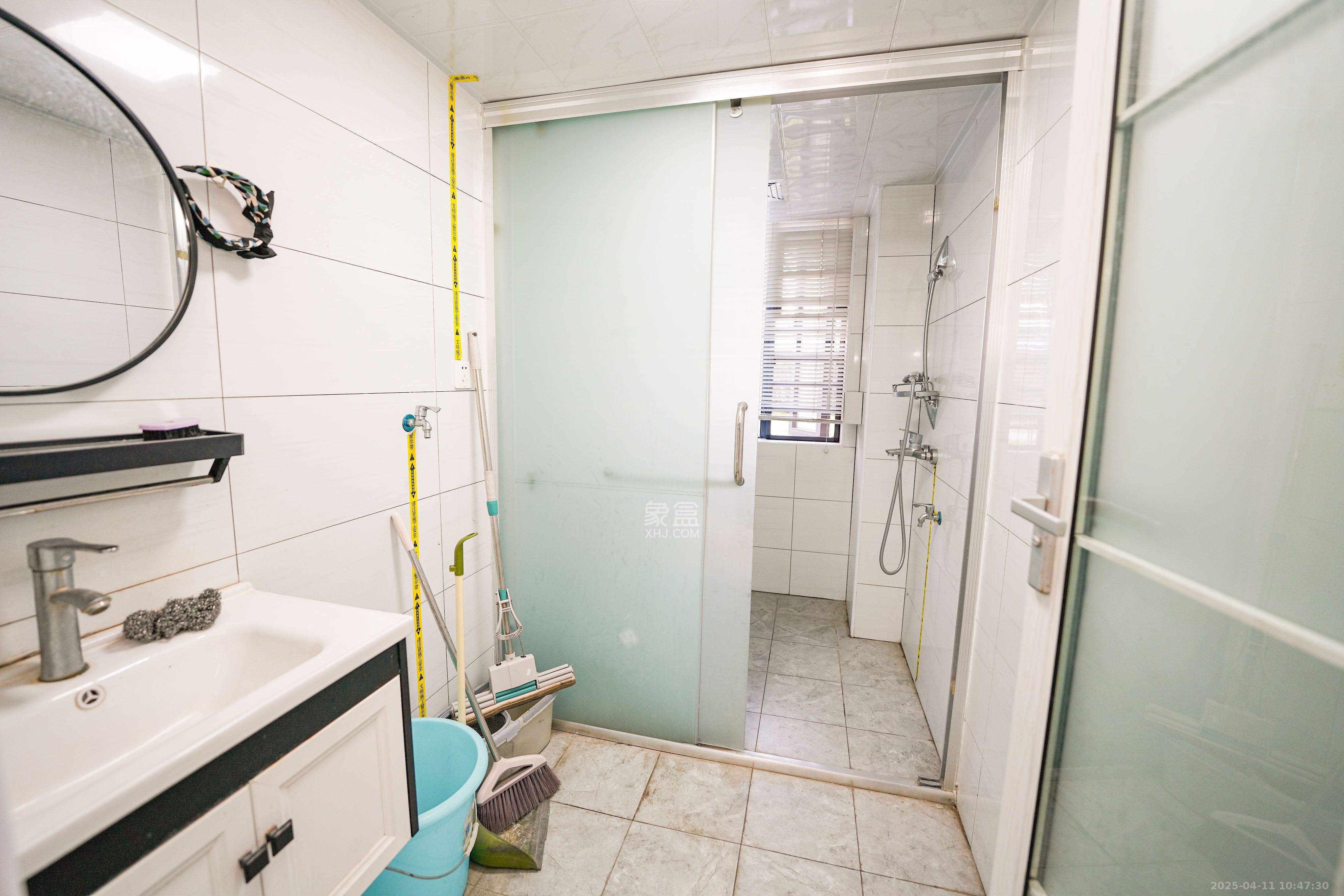 创世纪广场 4室2厅2卫 2800.0元/月 创世纪广场 4室2厅2卫 2800.0元/月室内图