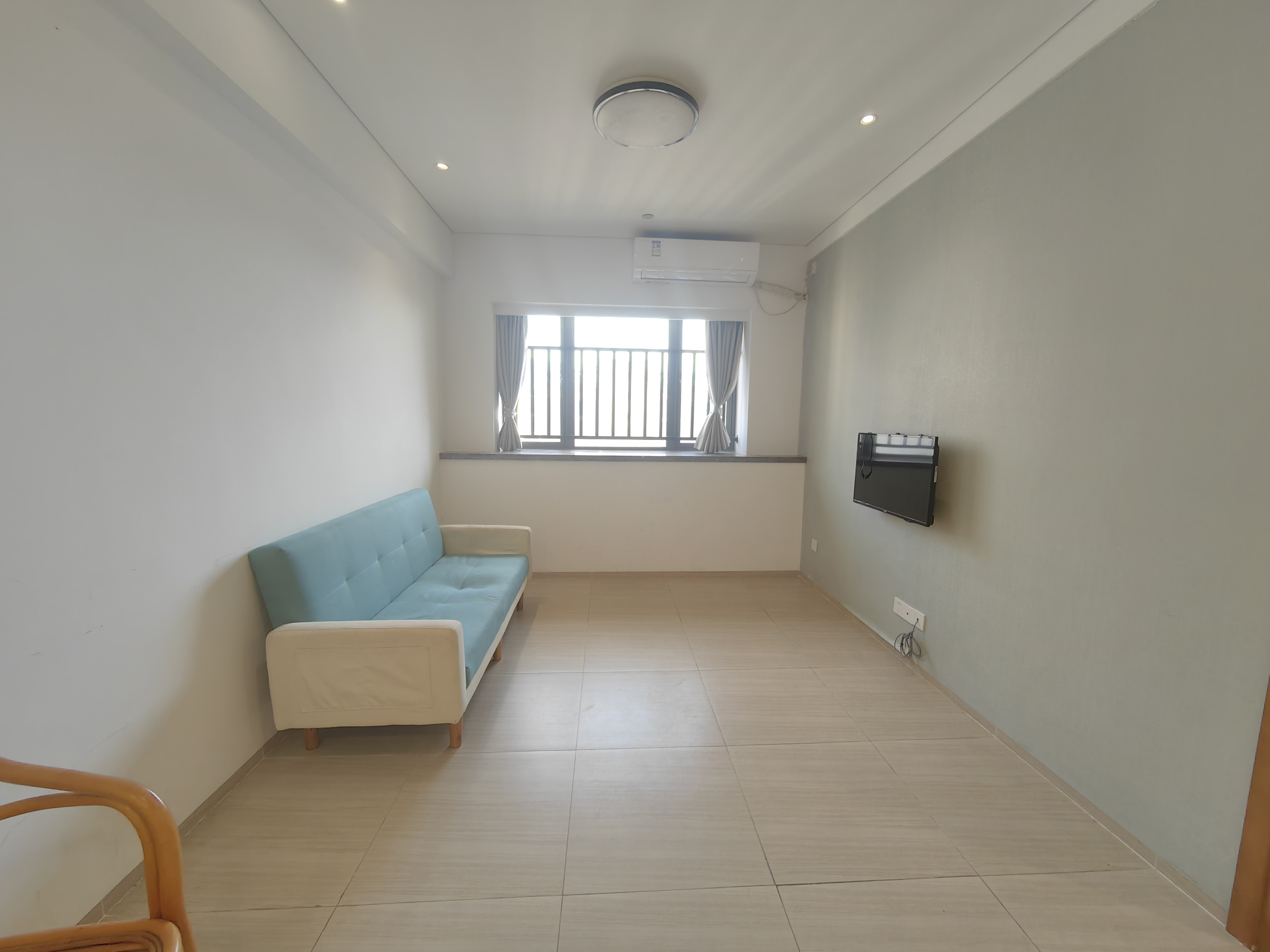 海航豪庭南苑 1室1厅1卫 129.0万 海航豪庭南苑 1室1厅1卫 129.0万客厅