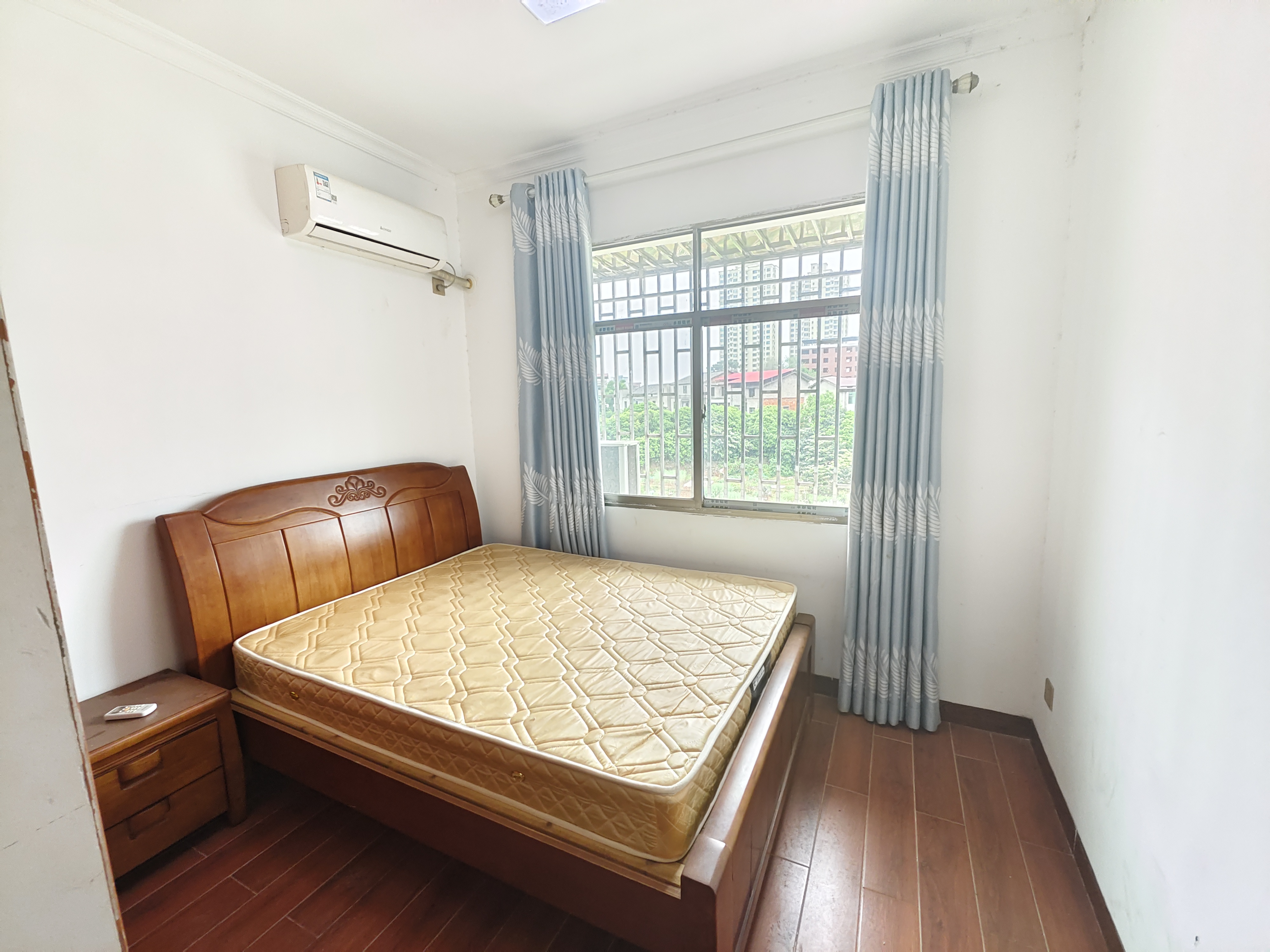 互助小区 3室2厅1卫 1500.0元/月 互助小区 3室2厅1卫 1500.0元/月室内图