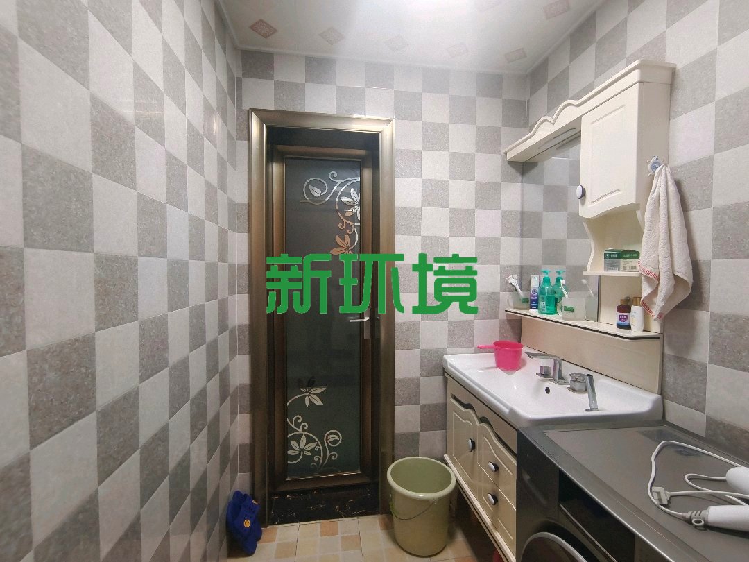 时代港湾  3室2厅2卫   68.80万客厅