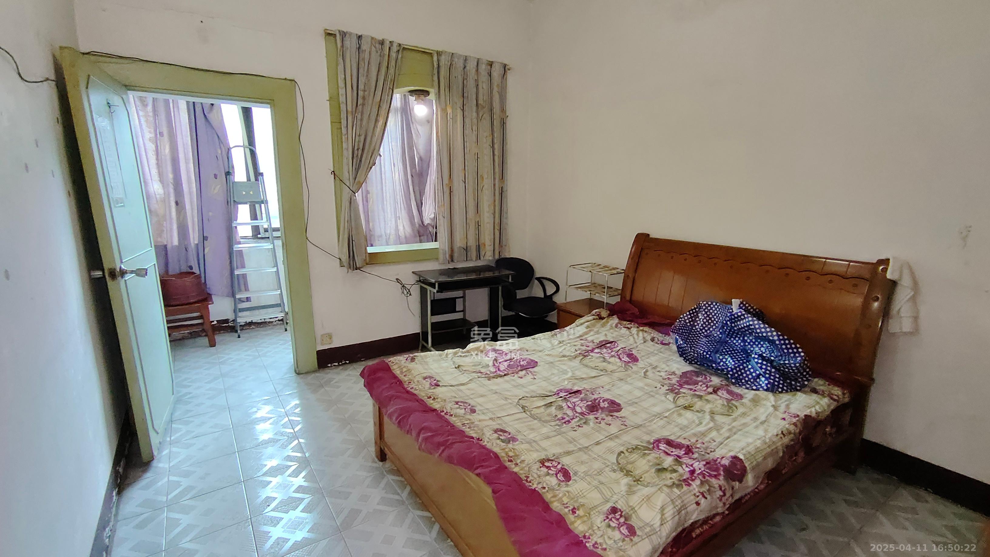 火把山小区 2室1厅1卫 1000.0元/月 火把山小区 2室1厅1卫 1000.0元/月室内图