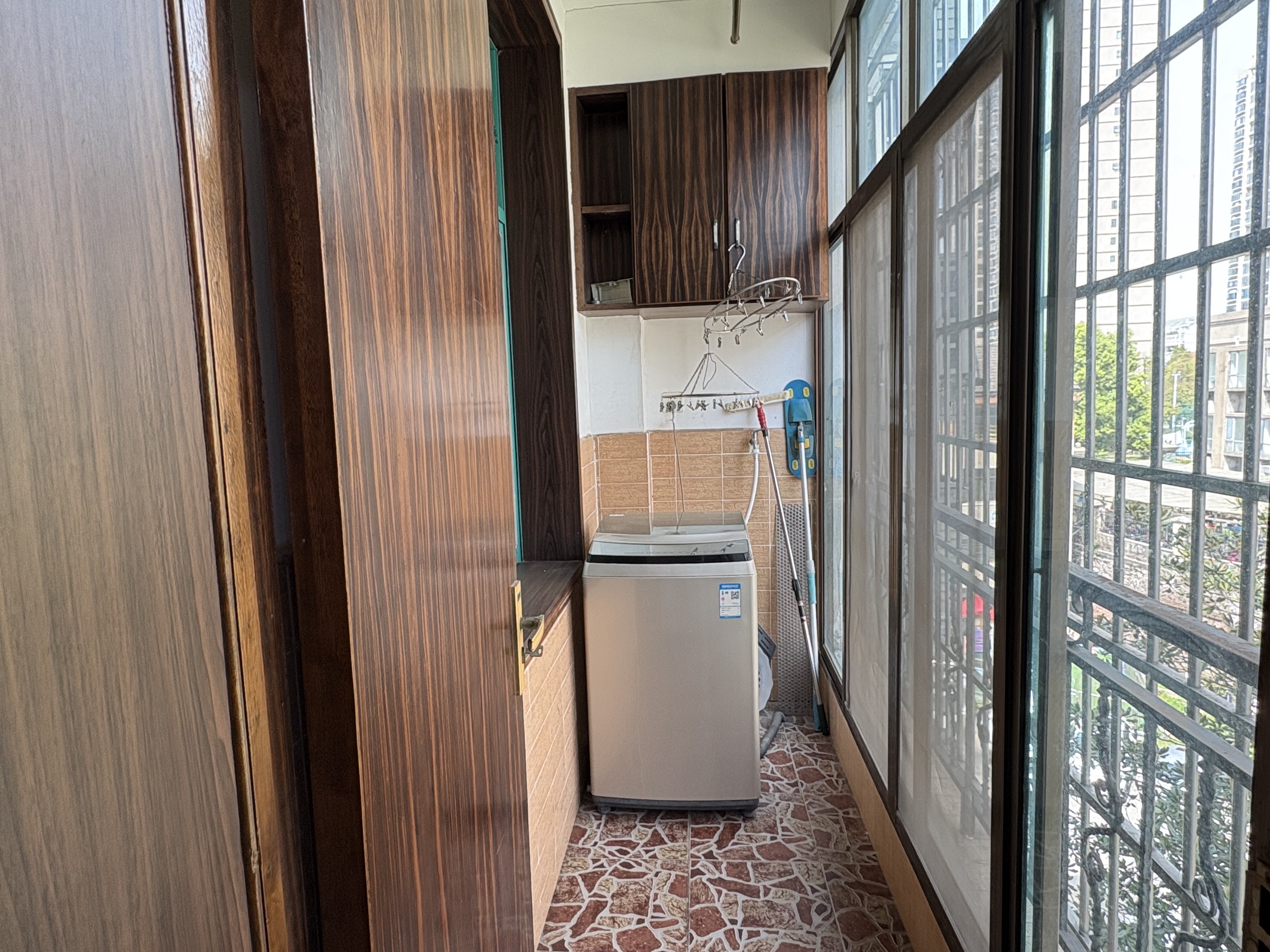 加州阳光小区(吉星阳光) 3室2厅1卫 58.0万 加州阳光小区(吉星阳光) 3室2厅1卫 58.0万客厅