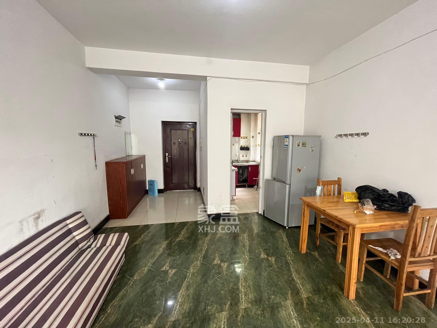 景江雅苑 2室2厅1卫 2000.0元/月 景江雅苑 2室2厅1卫 2000.0元/月室内图