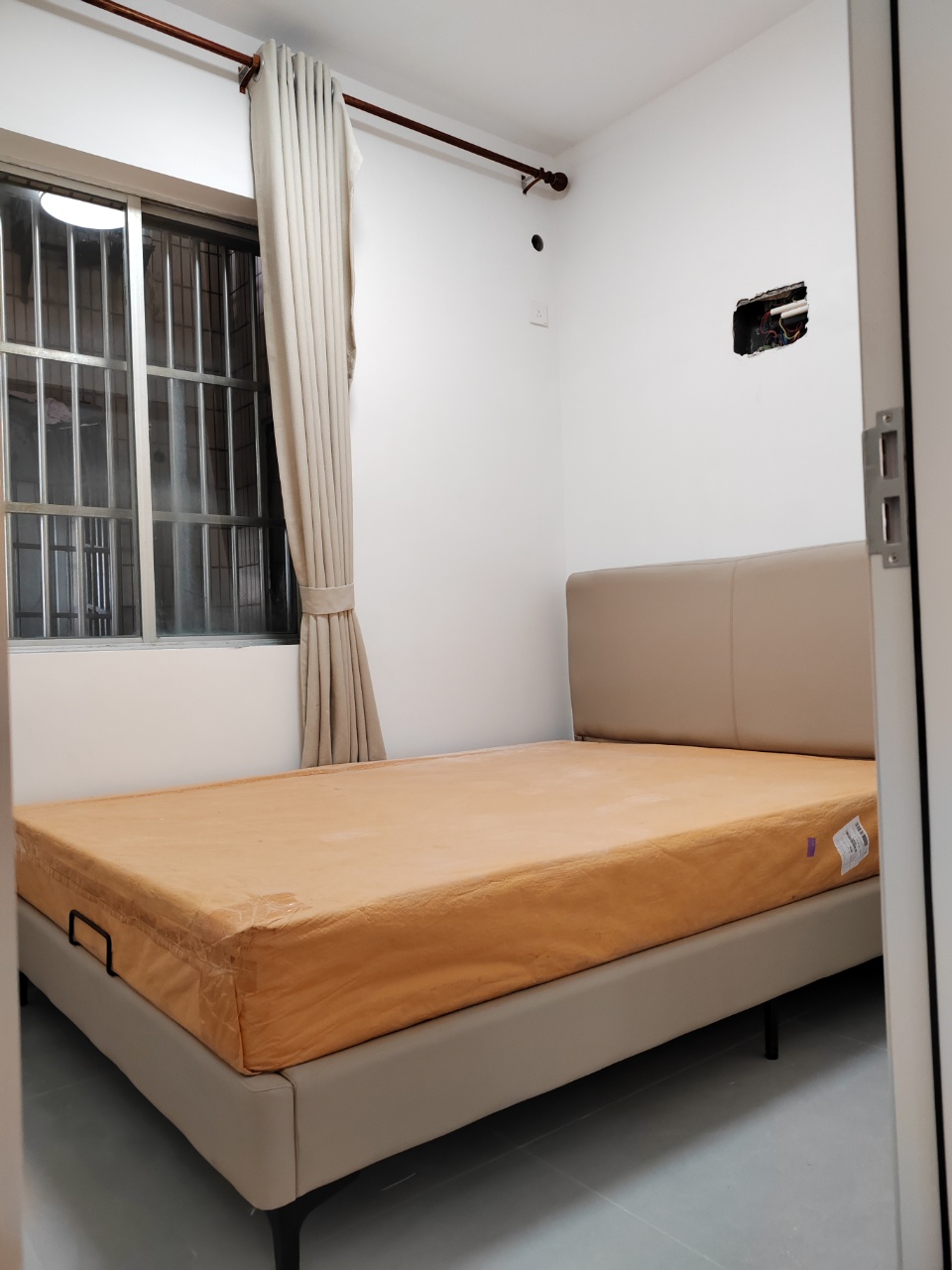 帝晶大厦 3室2厅1卫 100.0万 帝晶大厦 3室2厅1卫 100.0万室内图