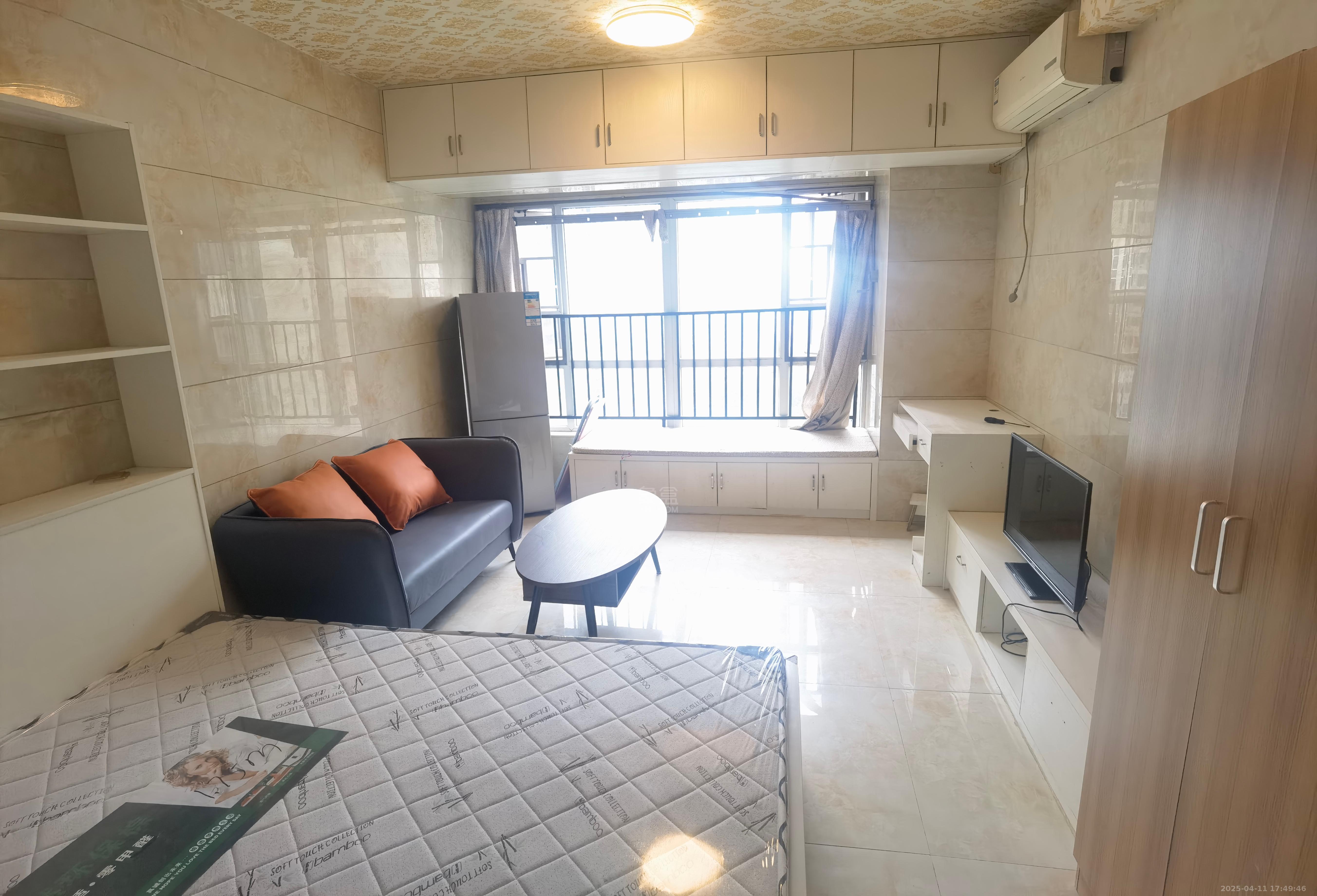 美的城三期 1室1厅1卫 1200.0元/月 美的城三期 1室1厅1卫 1200.0元/月室内图