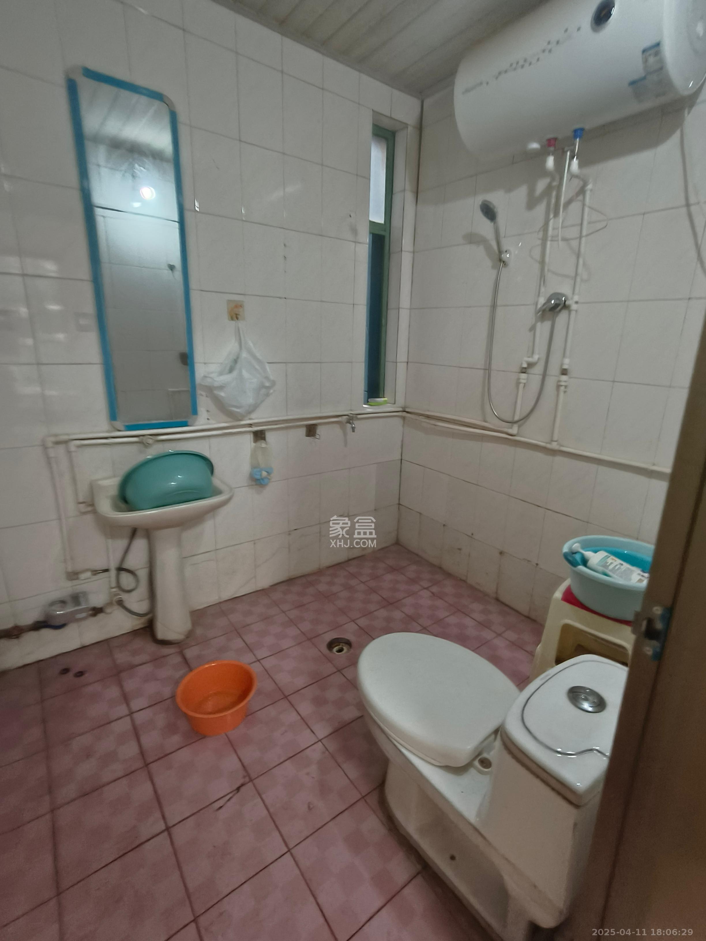 锦绣华天 3室2厅2卫 3000.0元/月 锦绣华天 3室2厅2卫 3000.0元/月室内图