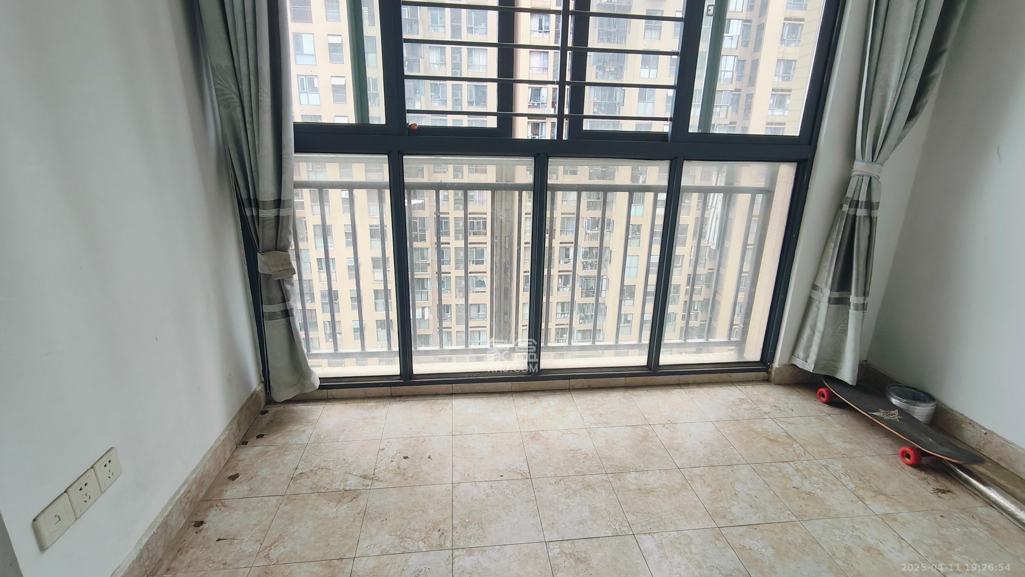 万博汇  2室2厅1卫   2800.00元/月室内图