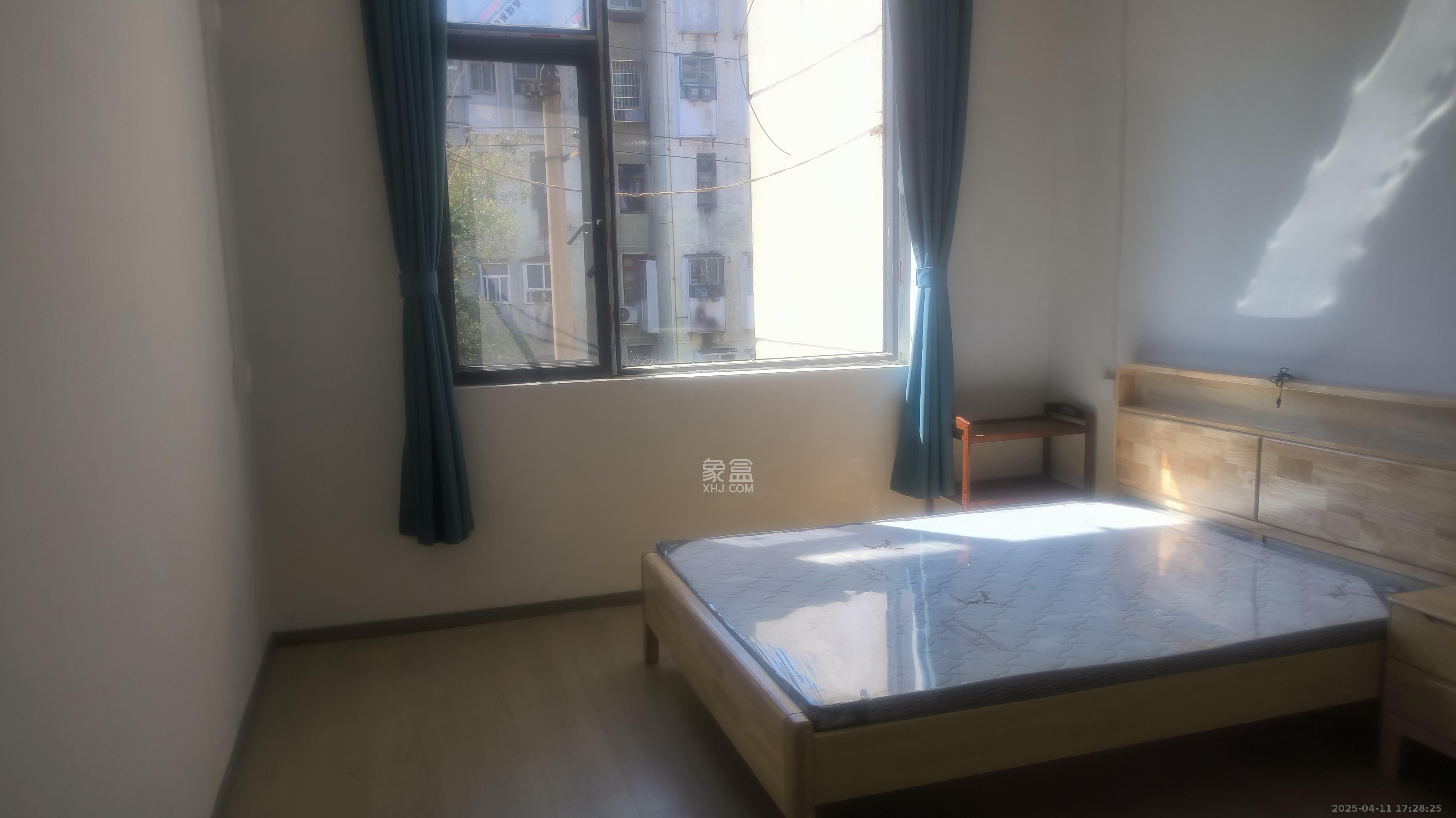 红旗区三片 1室1厅1卫 1000.0元/月 红旗区三片 1室1厅1卫 1000.0元/月室内图